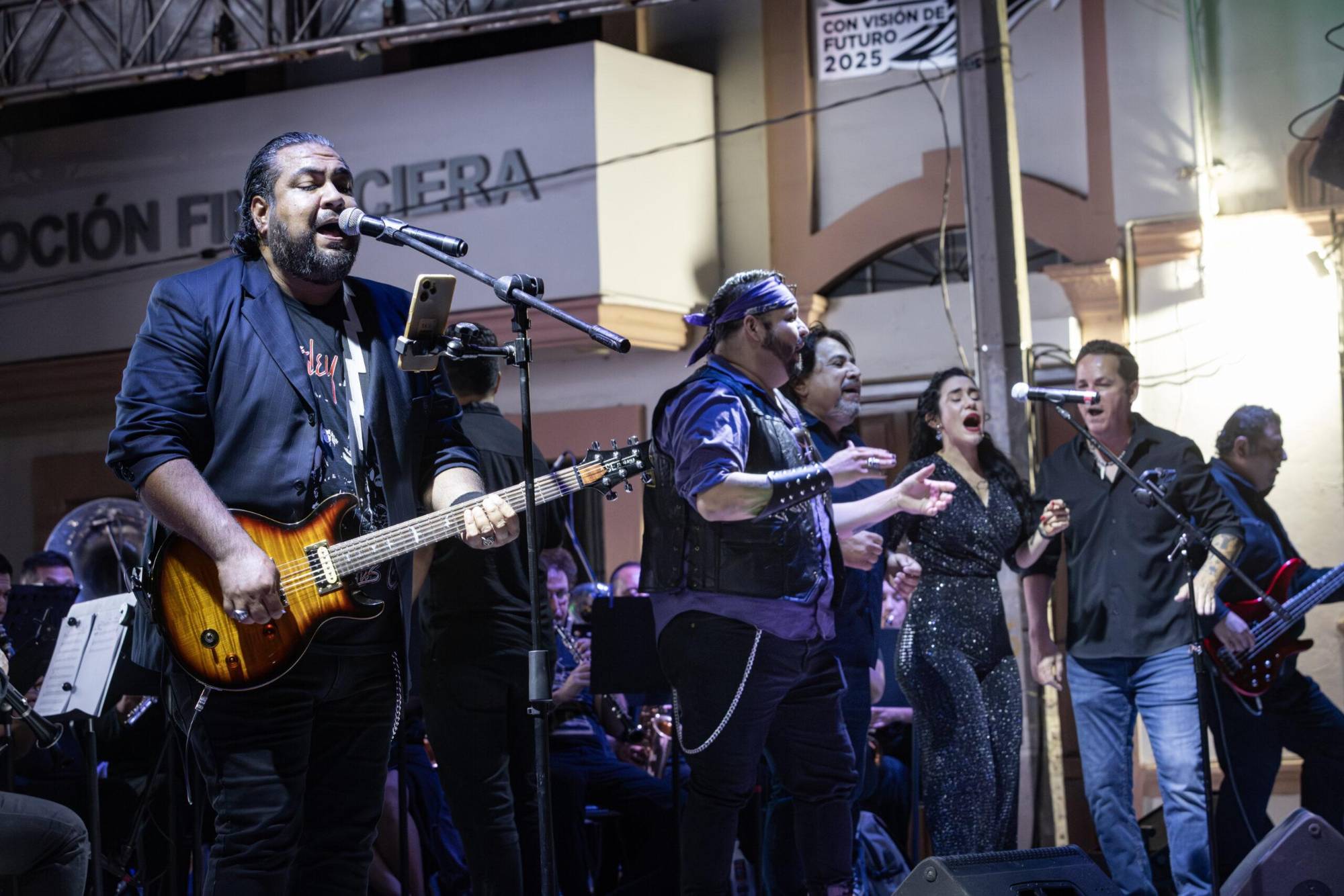 $!El grupo Víctimas del Ruido participó en el concierto inaugural.