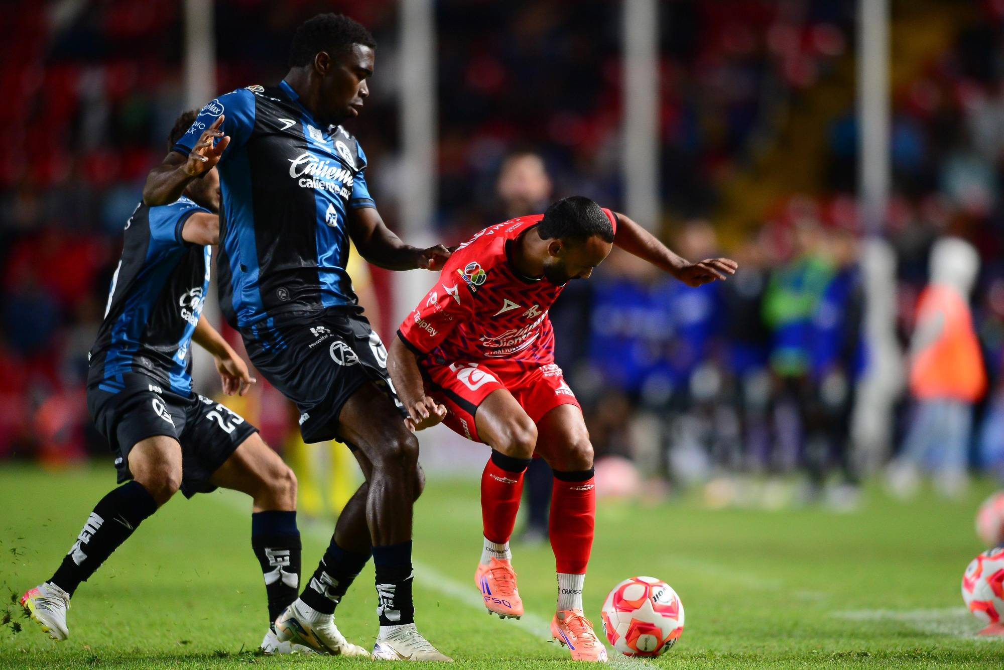 $!Mazatlán FC queda fuera del Play-In tras caer ante Querétaro