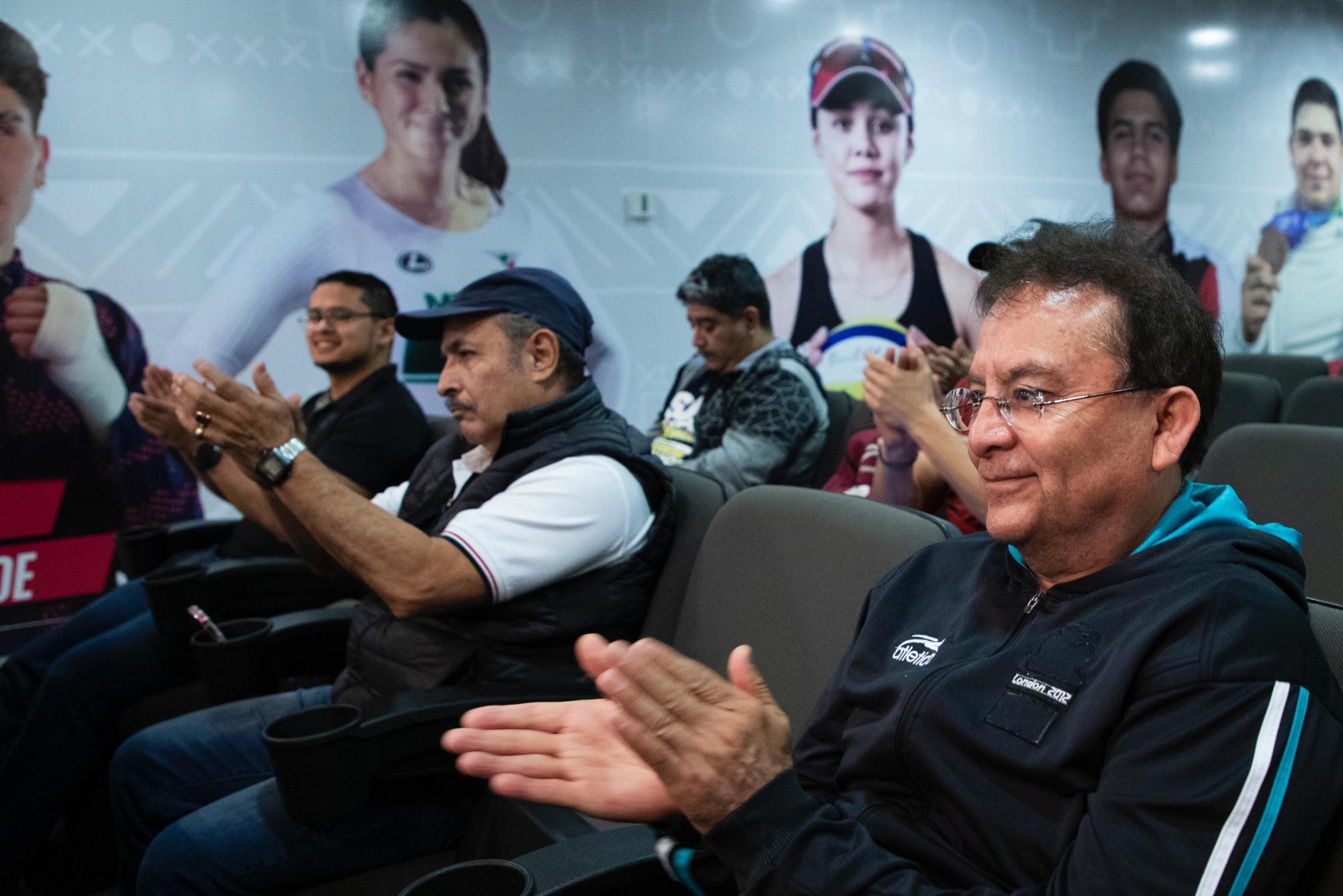 $!Capacitan a entrenadores de gimnasia artística varonil, en Culiacán