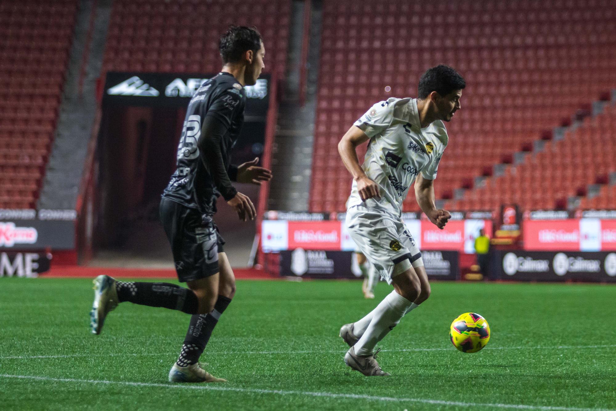 $!Errores hunden a Dorados de Sinaloa y cae en su debut del Clausura 2025