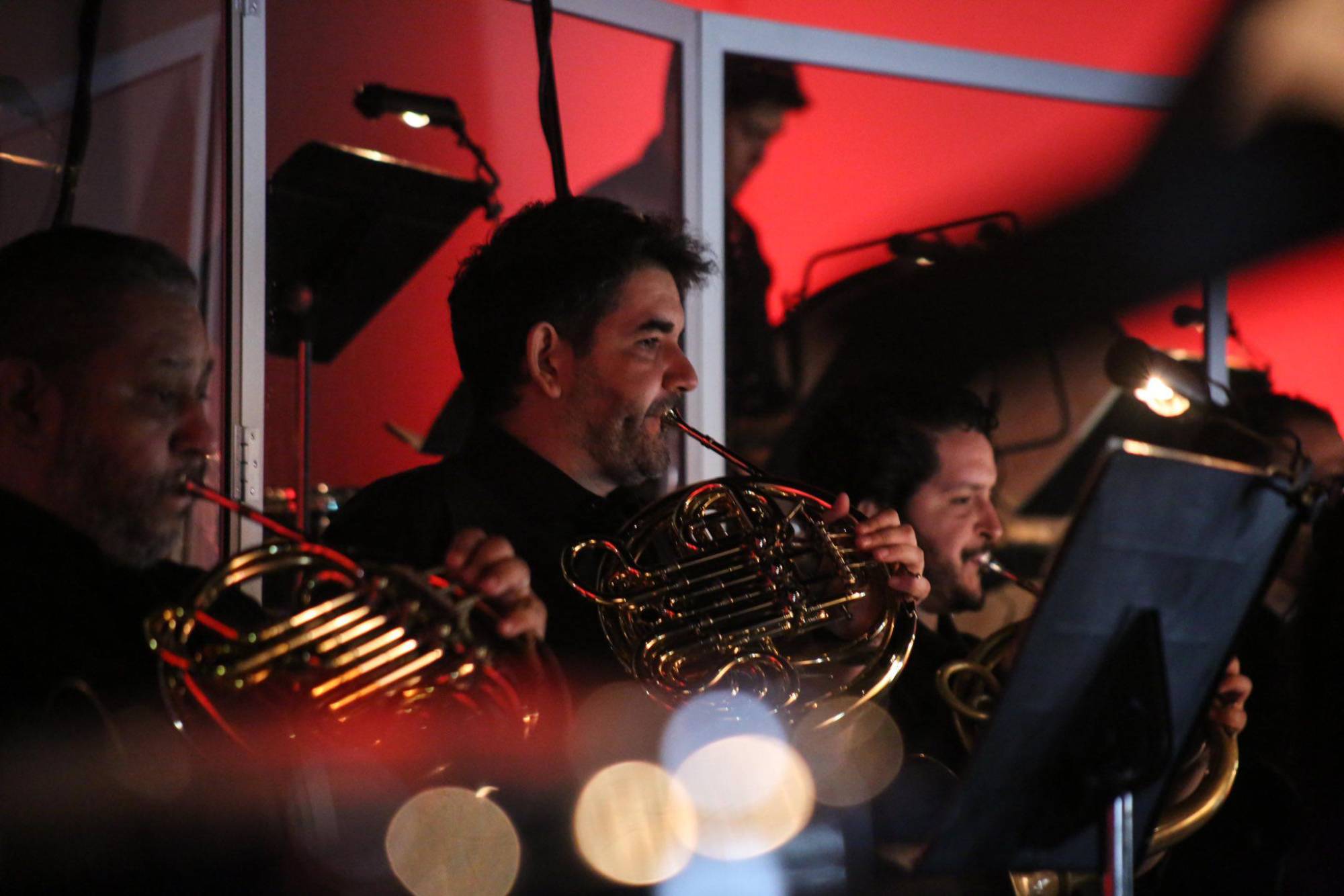 $!Los músicos recrearon con música las aventuras de Link .