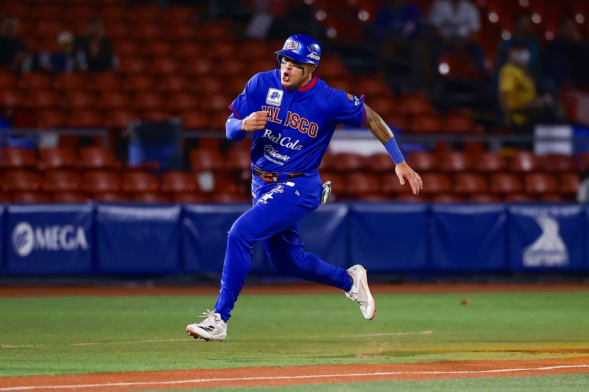 $!Charros supera 11-9 a Venados en duelo explosivo en Zapopan