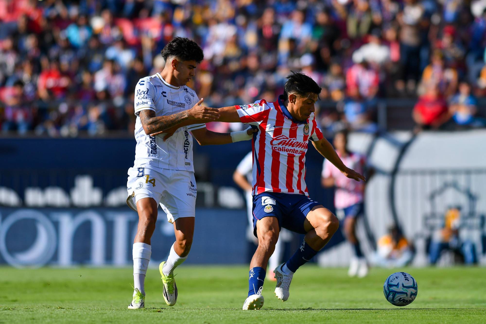 $!Chivas golea al Atlético de San Luis en el Alfonso Lastras y asalta el subliderato del Apertura 2026
