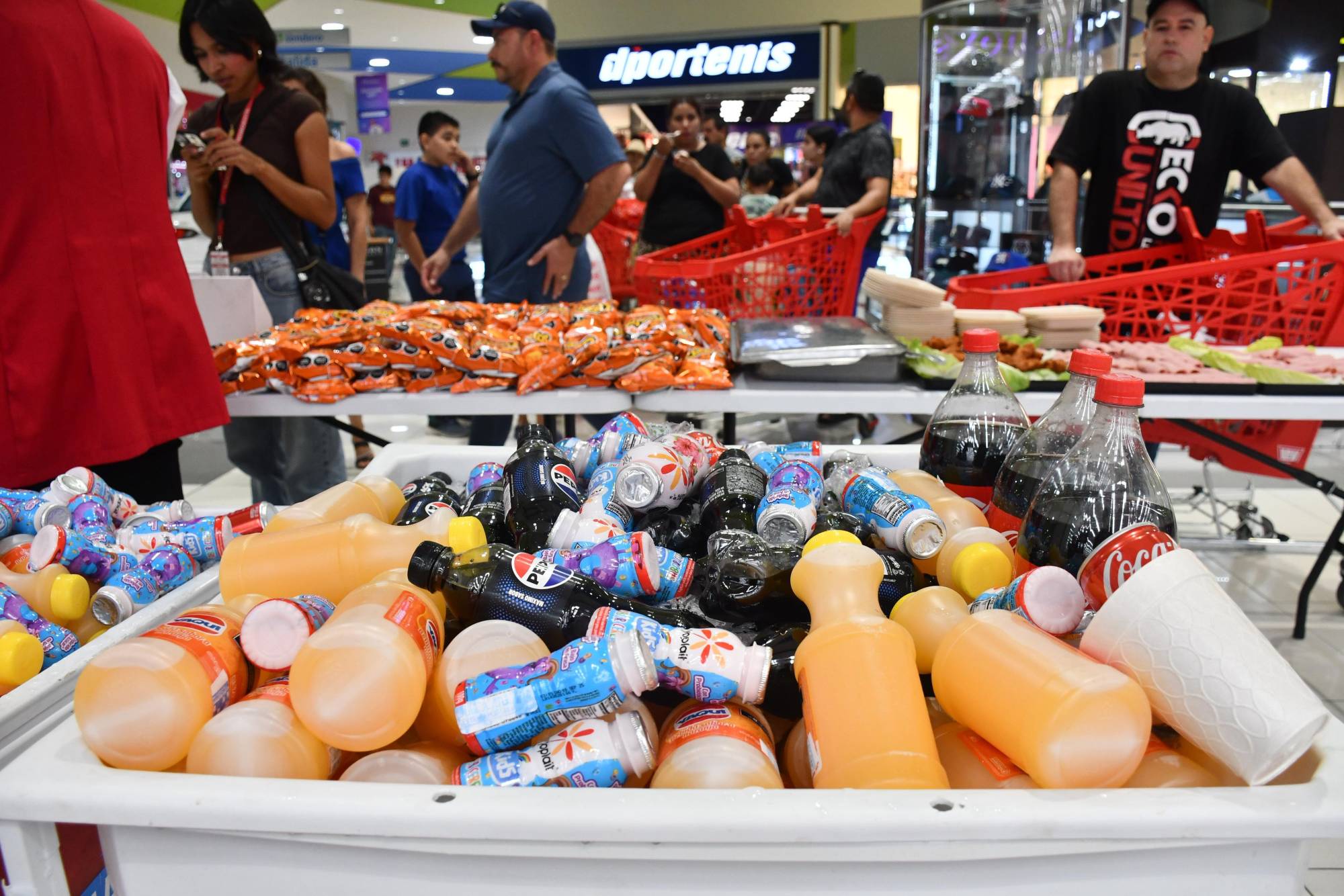 $!Casa Ley celebra 71 años de su fundación junto a sus clientes en Culiacán