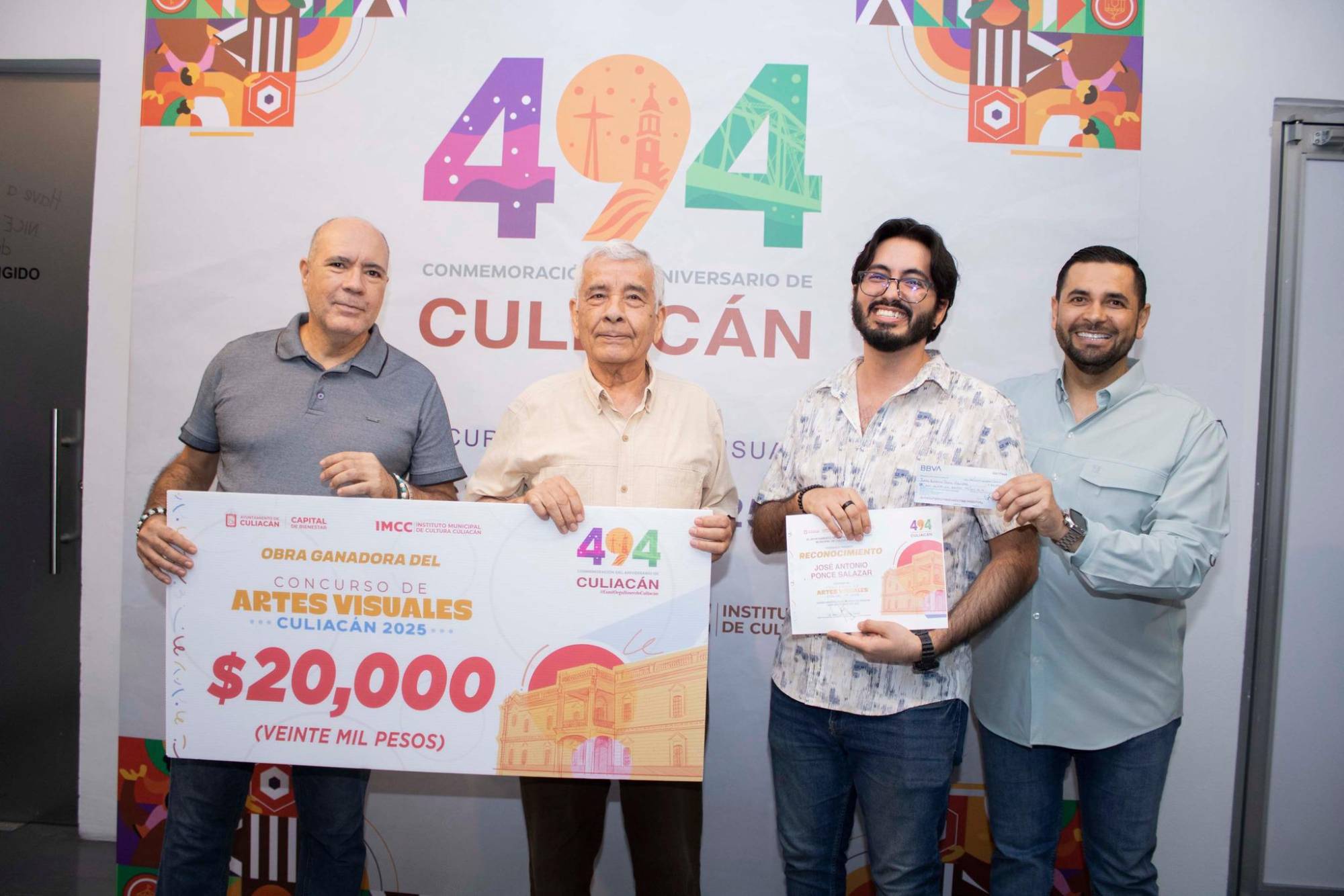 $!Aplauden su talento en las artes