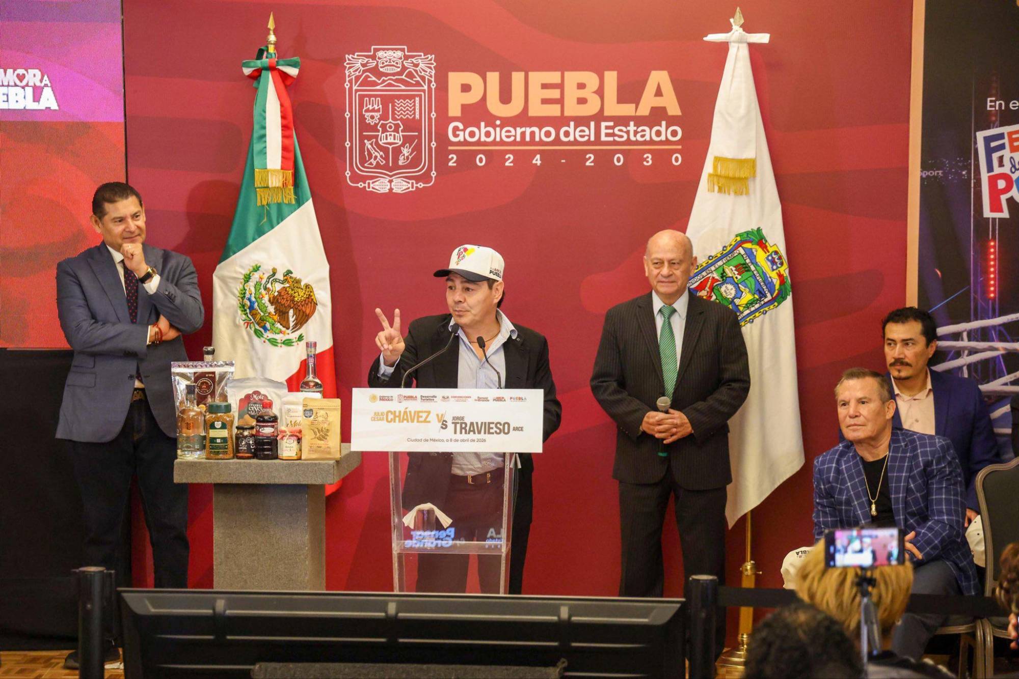 $!Julio César Chávez y ‘Travieso’ Arce se enfrentarán en pelea de exhibición en la Feria de Puebla