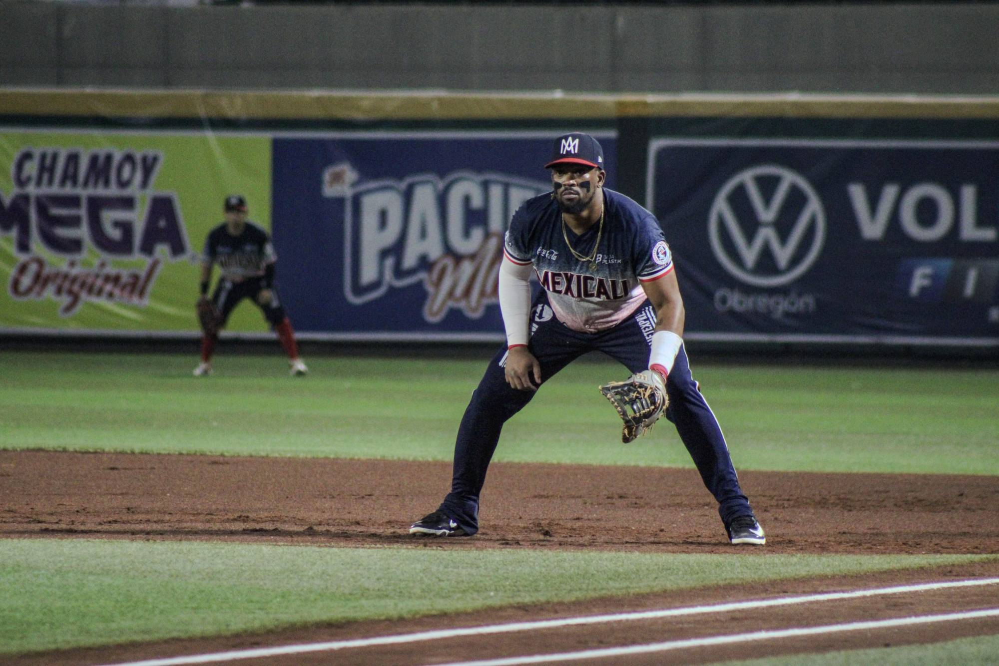 $!Triple de Yadir Drake en la novena da triunfo a Águilas de Mexicali sobre Tucson