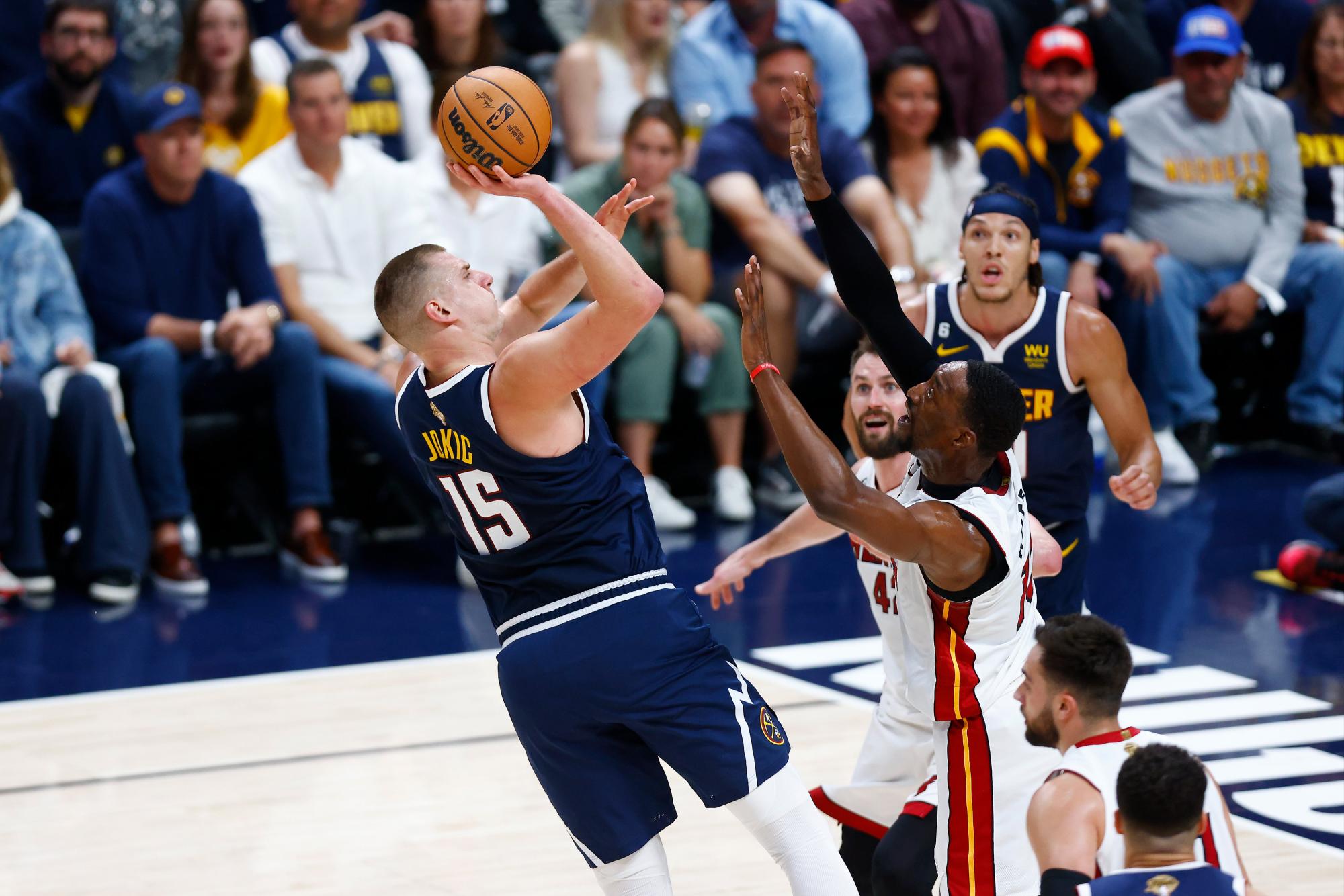 $!El Heat da el golpe en Denver e iguala la final