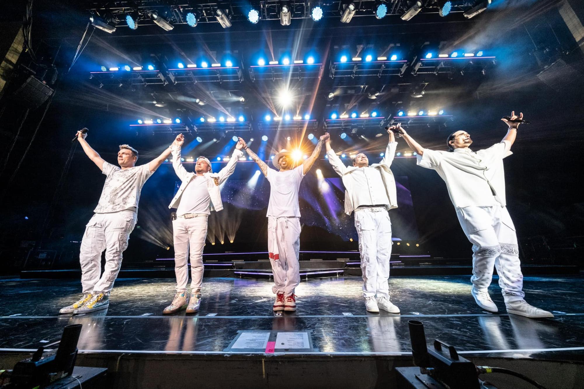 $!‘Backstreet Boys’ se adelanta y lanza su álbum navideño