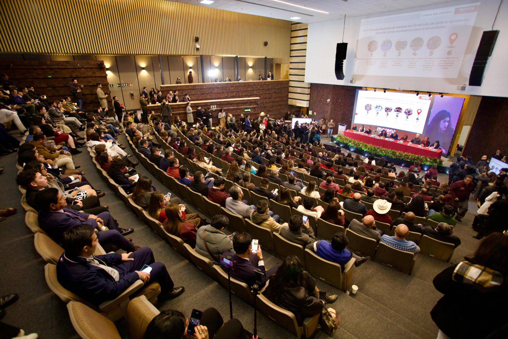 $!Morena fija líneas: unidad y lealtad rumbo al inicio del periodo ordinario