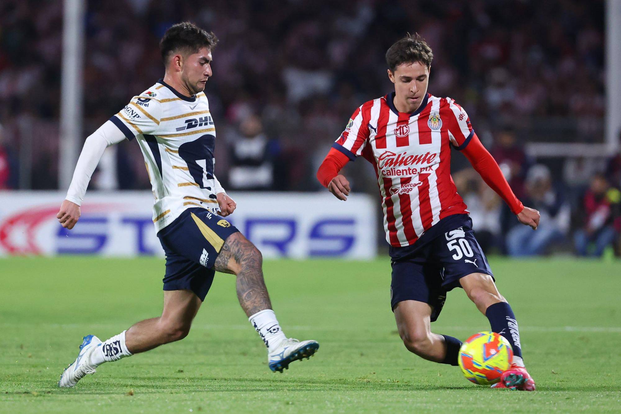$!Chivas vence a Pumas con gol en los minutos finales en el Olímpico Universitario