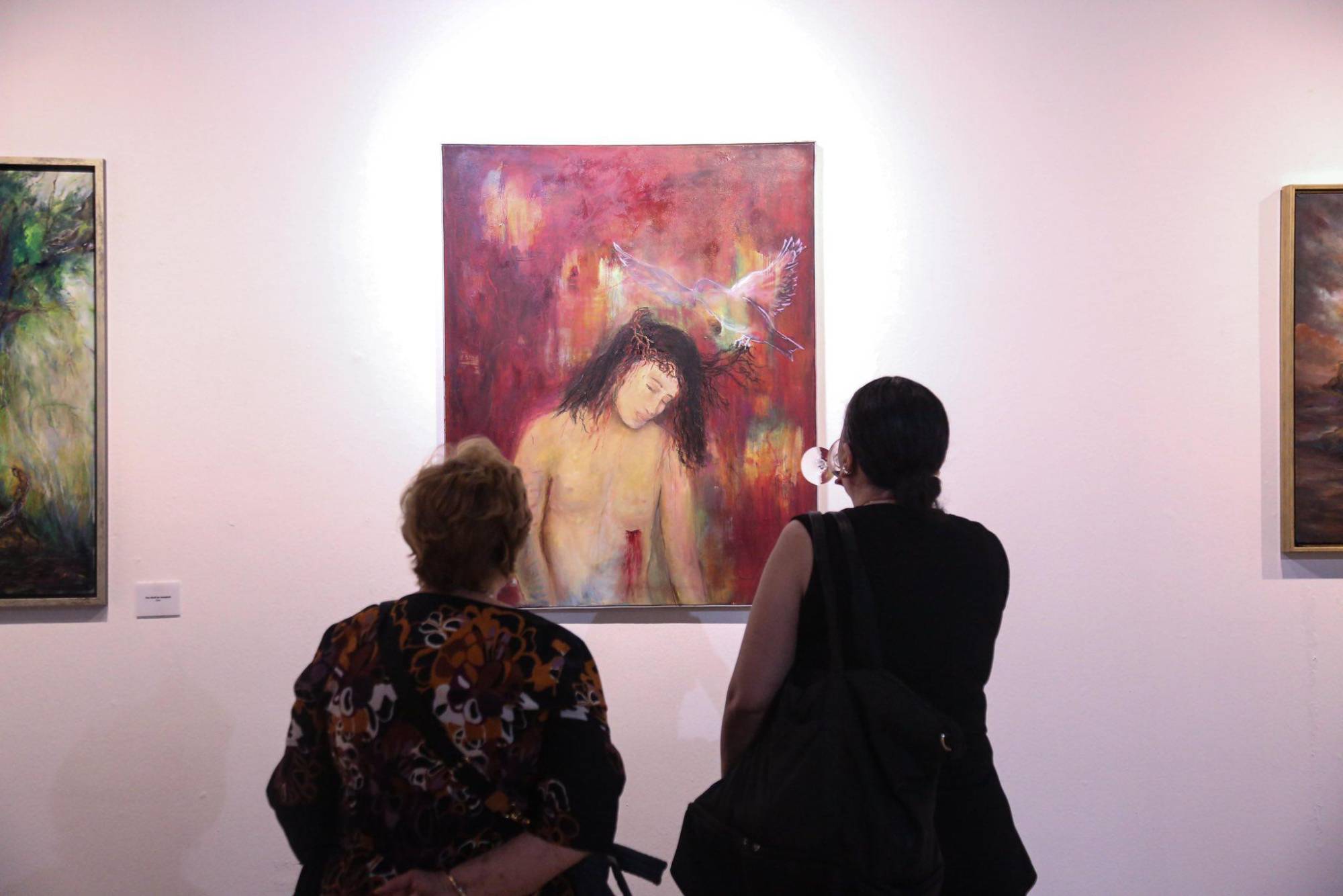 $!El público durante el recorrido por la exposición.