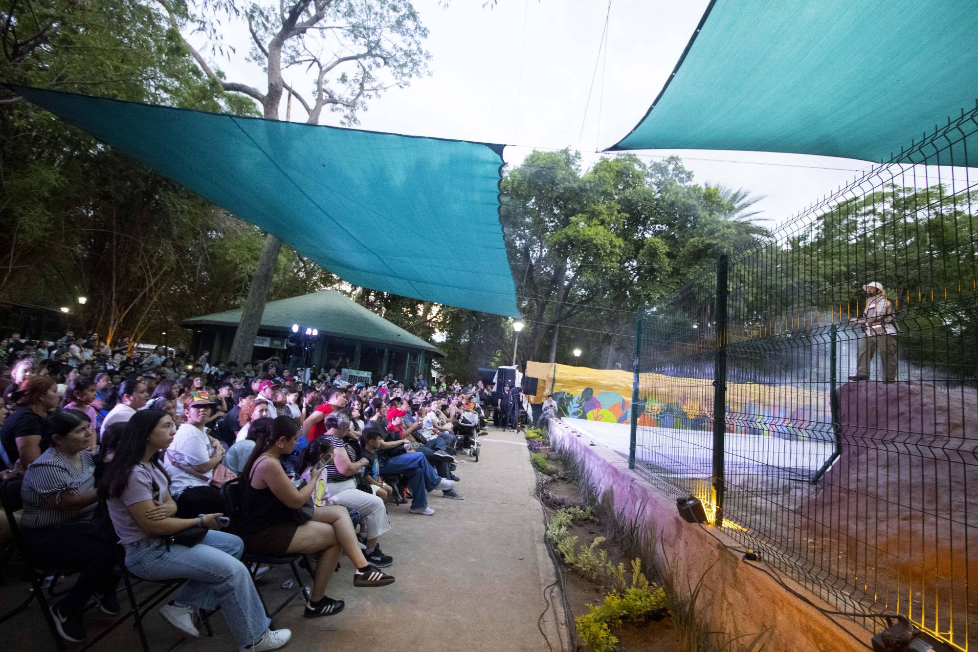 $!Decenas de familias se reunieron para conocer a los nuevos habitantes del Zoológico Culiacán.