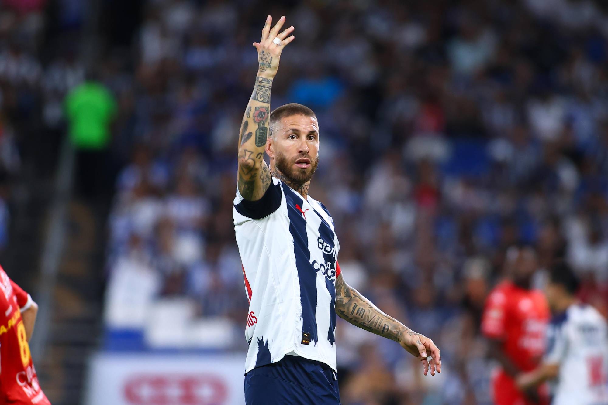 $!Monterrey aplasta al Necaxa y se adueña del liderato del Apertura 2025