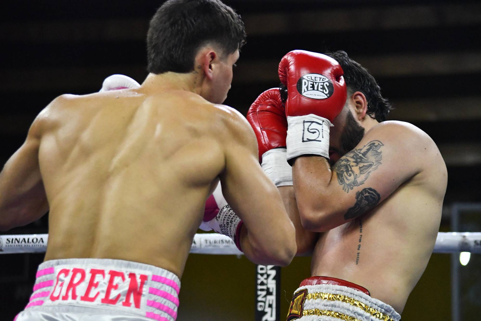 $!Marco Verde brilla en su primera pelea profesional en México