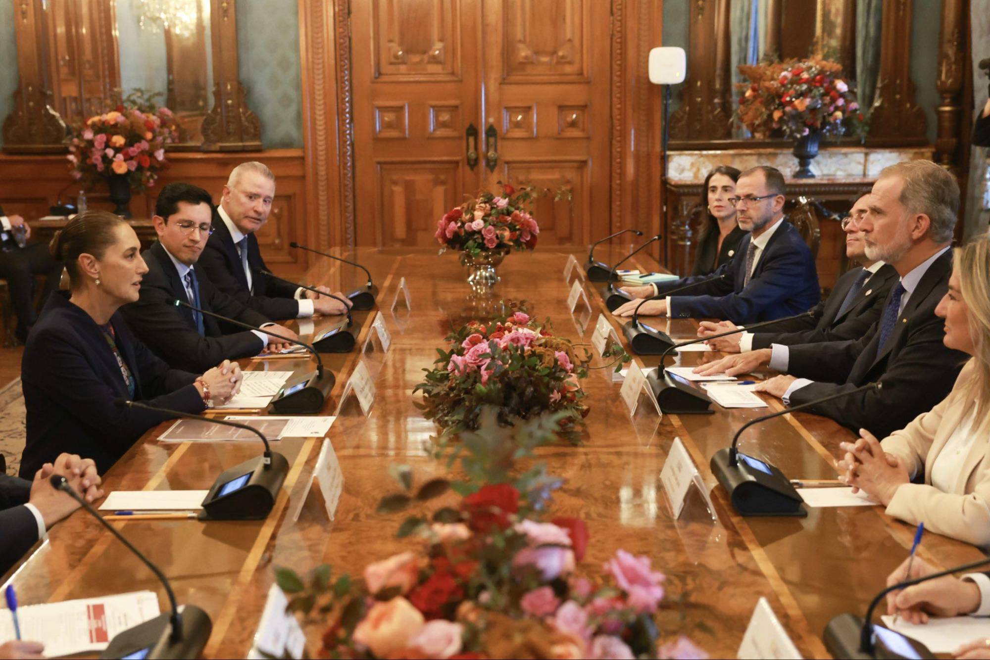 $!Sheinbaum y Rey de España dialogan sobre pueblos originarios y los vínculos entre ambos países