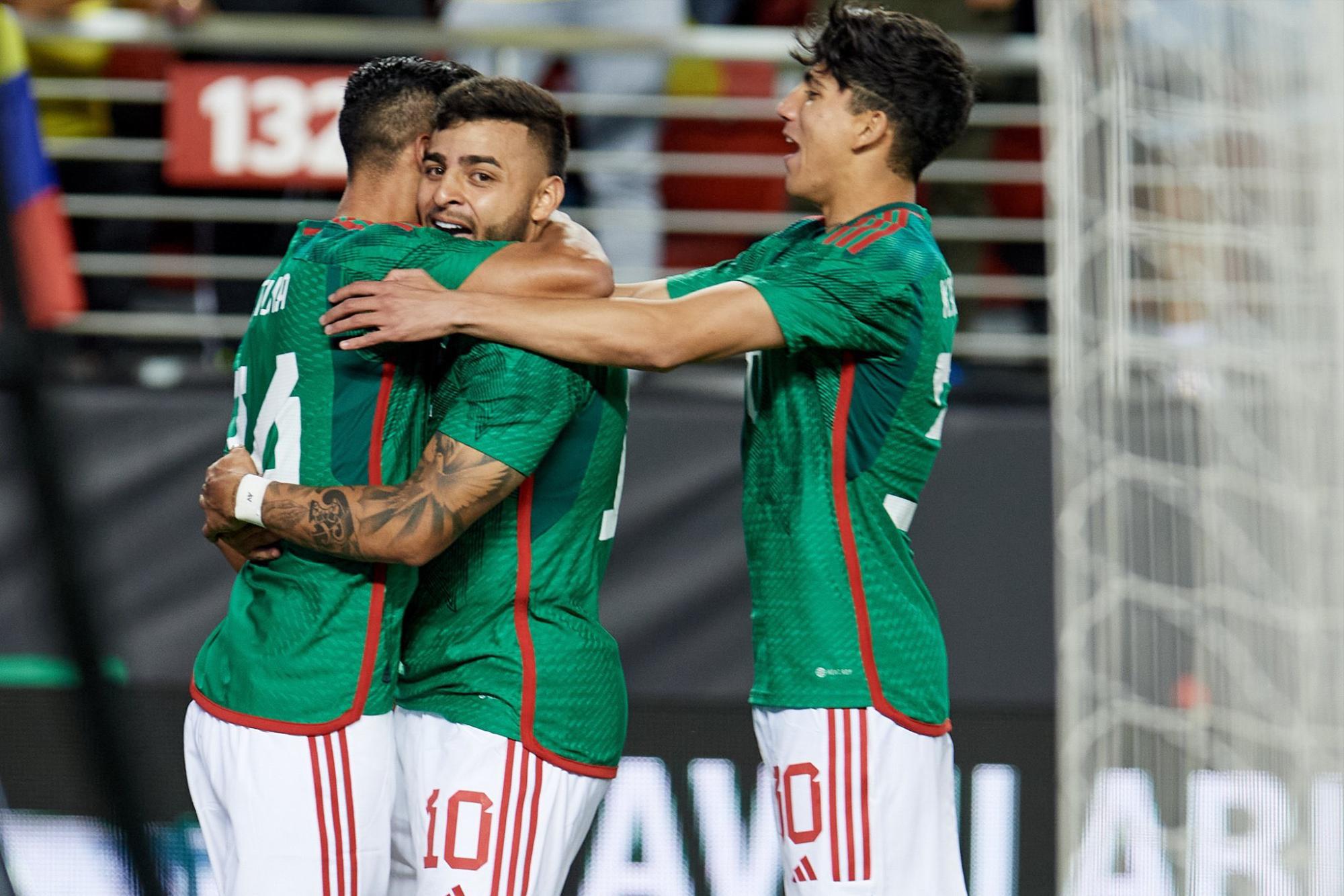 $!México deja ver sus carencias al dejar ir ventaja de dos goles para caer ante Colombia