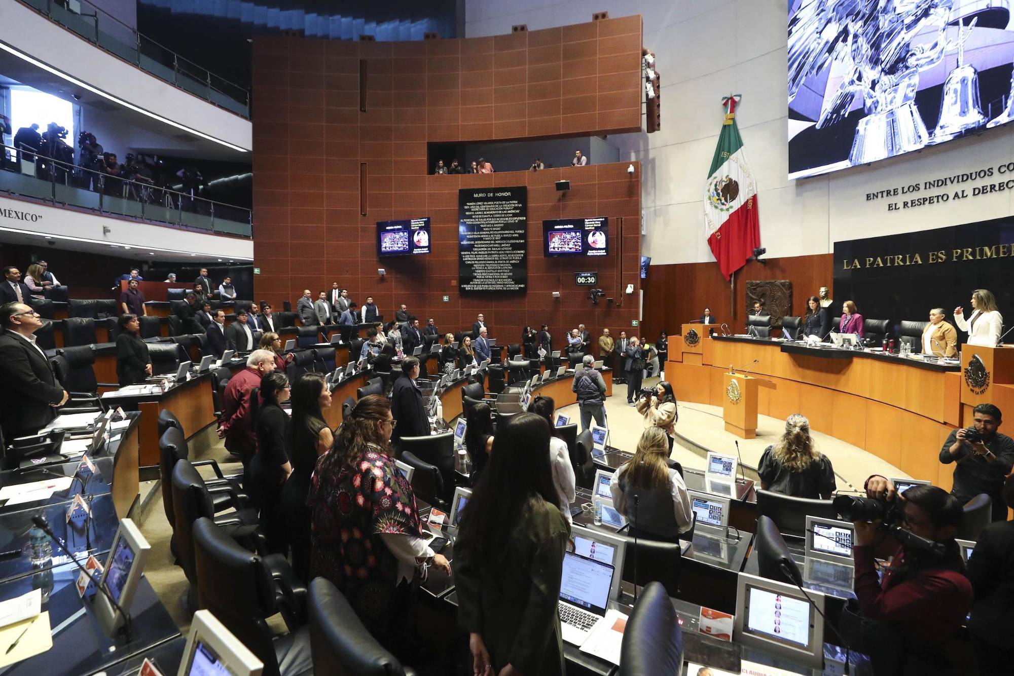 $!Crece tensión en el Congreso: Morena empuja juicio contra Maru Campos; PAN insiste en desaparecer poderes en Sinaloa