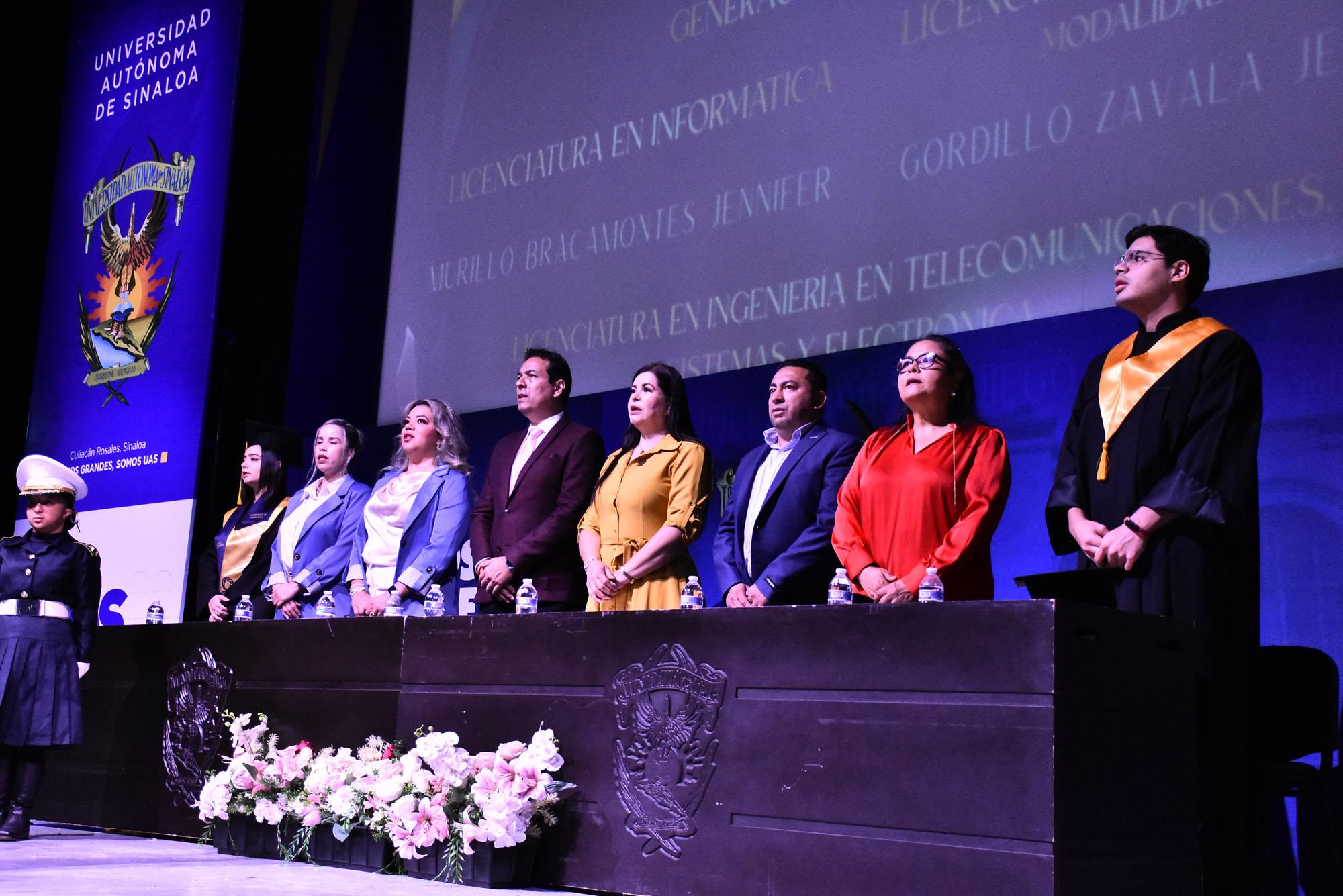 $!Autoridades de la UAS encabezaron la ceremonia.