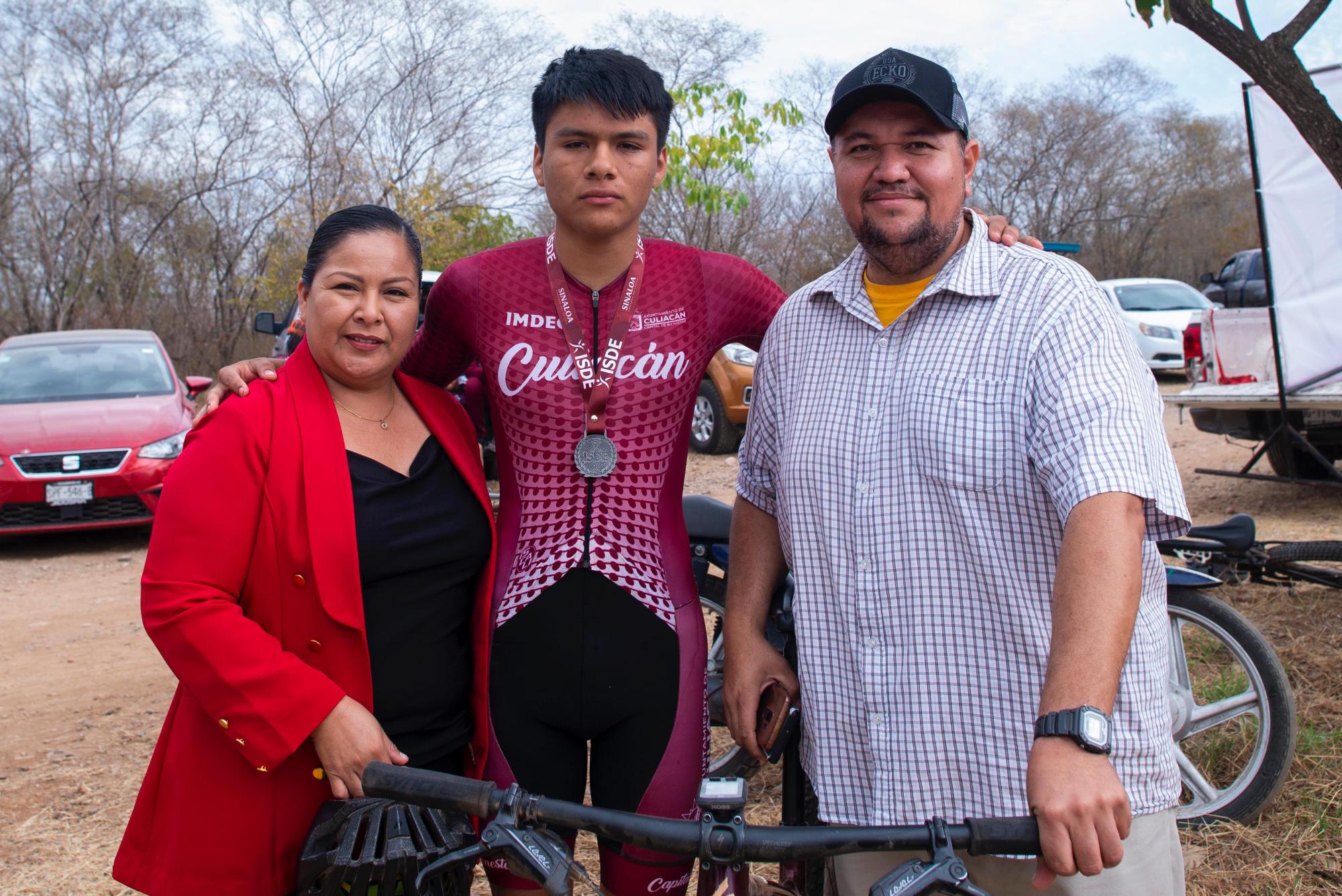 $!Viernes dorado para el ciclismo de Mazatlán y Escuinapa