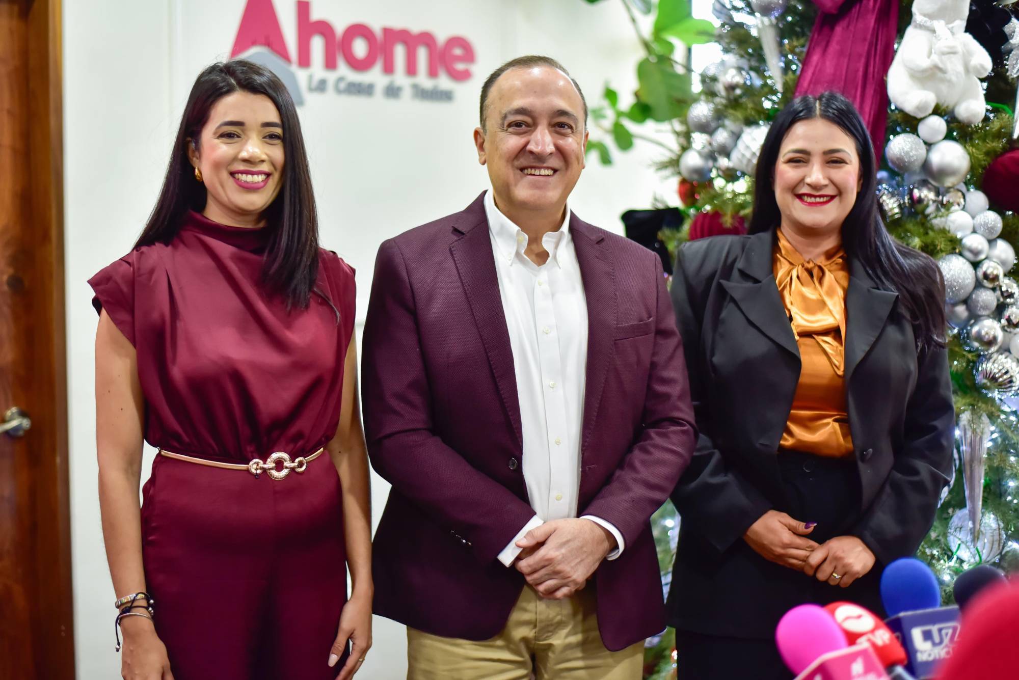 $!Rinden protesta nuevas funcionarias de Semujeres en Ahome