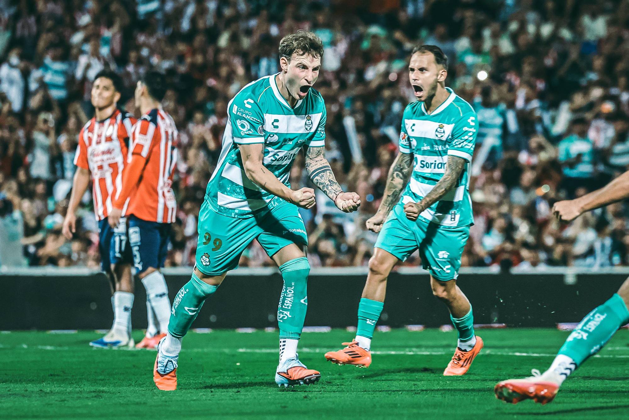 $!Santos vence a Chivas y escala posiciones en el Apertura 2025