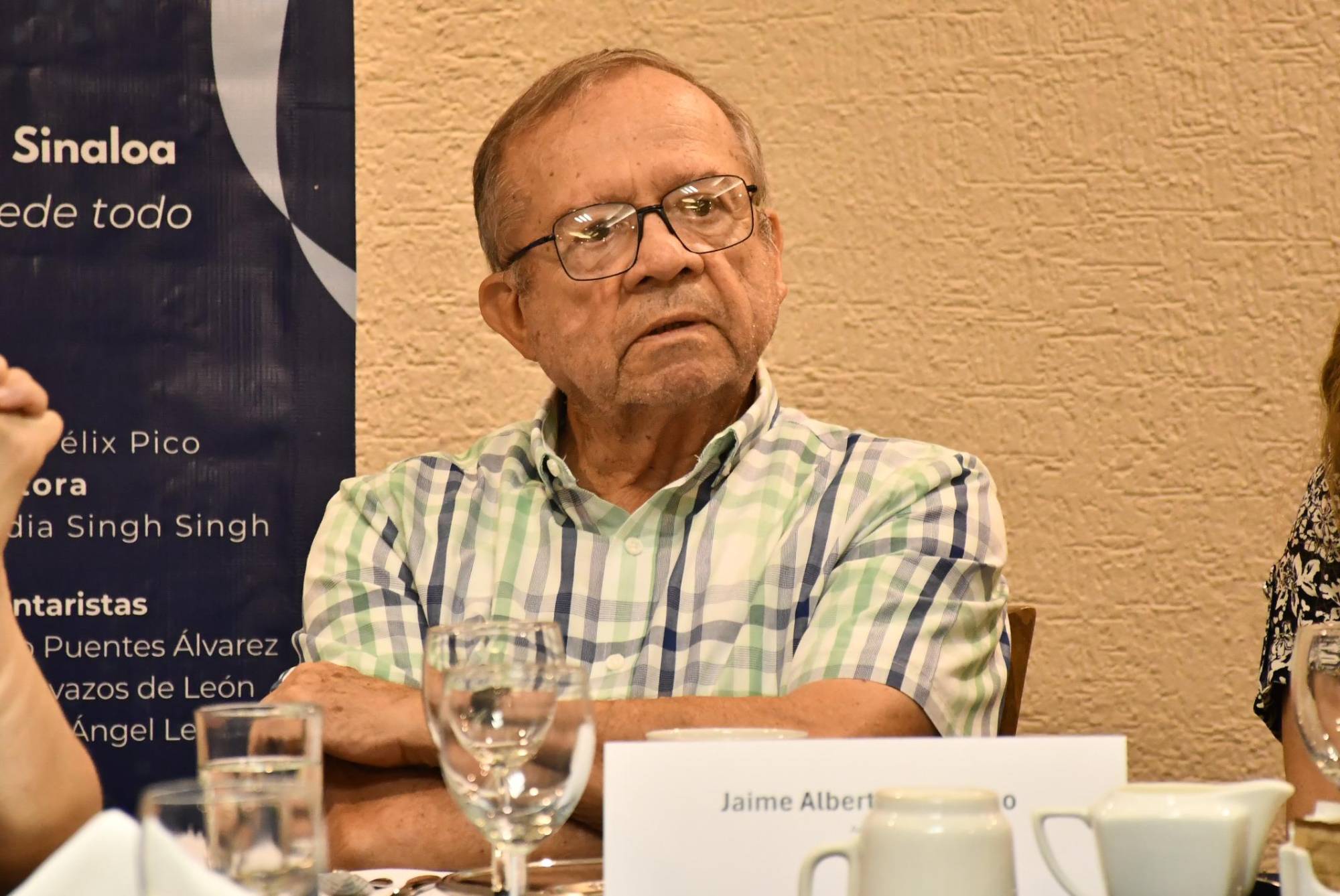 $!Jaime Félix Pico explica los detalles del libro.