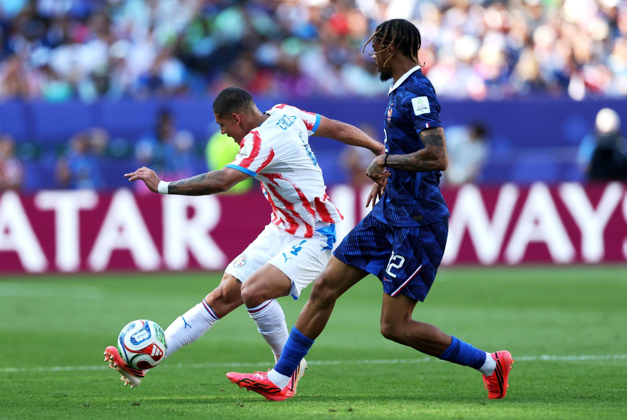 $!Francia sobrevive al muro paraguayo con gol de Mbappé y cita a Marruecos en cuartos de final