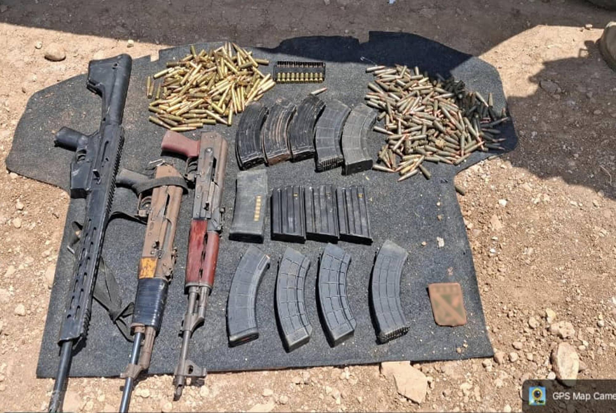 $!Detiene el Ejército a cuatro personas con armas y cartuchos en San Francisquito, Mazatlán