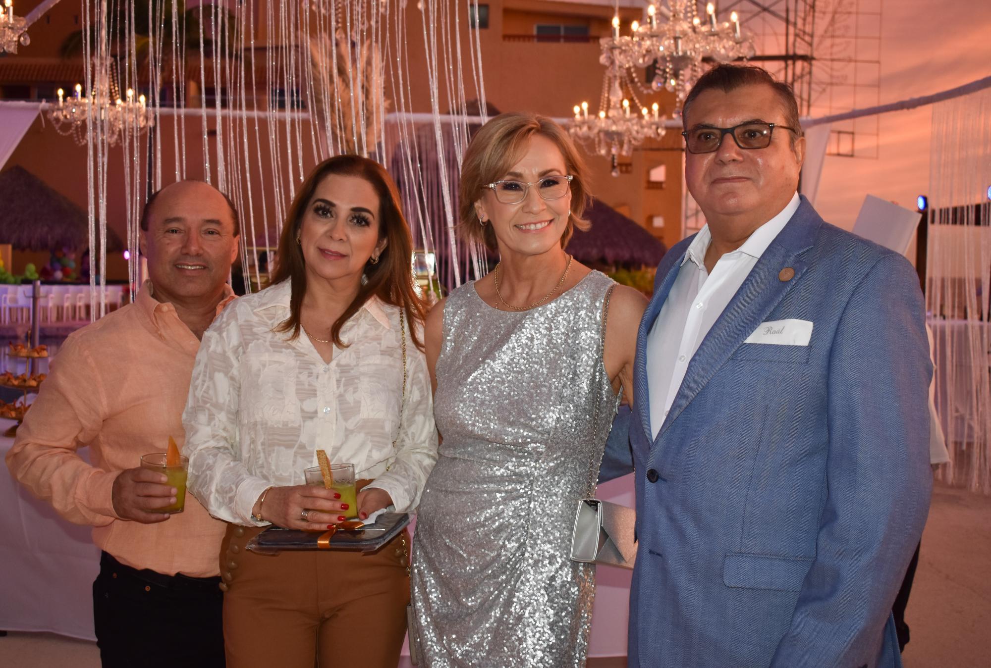 $!José Luis Ureña, Rosa María Arámburo, Sonia de Sánchez y Raúl Sánchez.