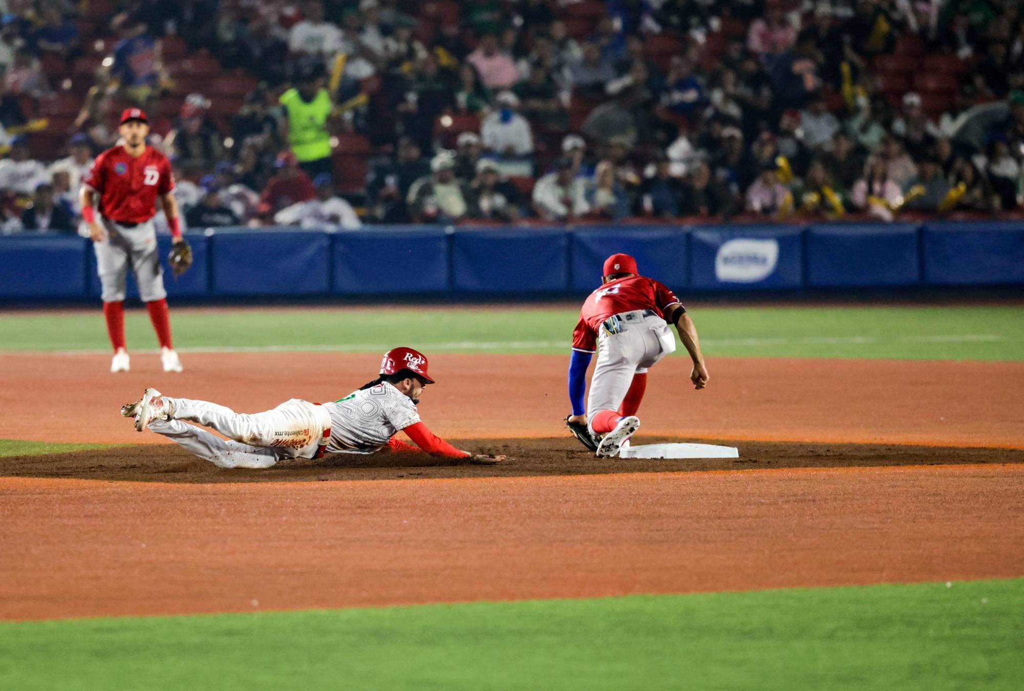 $!México Rojo roza el empate, pero defensiva dominicana frena su debut en la Serie del Caribe