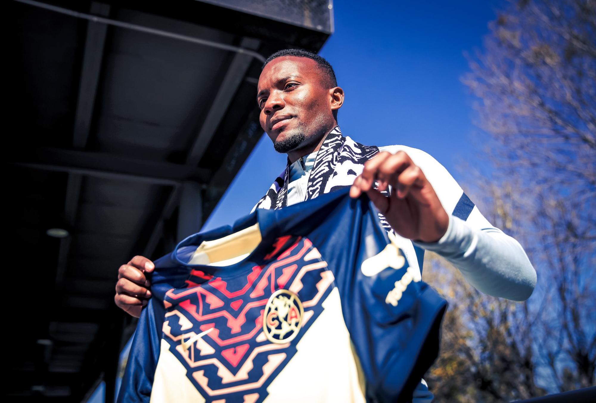 $!Colombiano Juan Otero es oficialmente el nuevo refuerzo del América