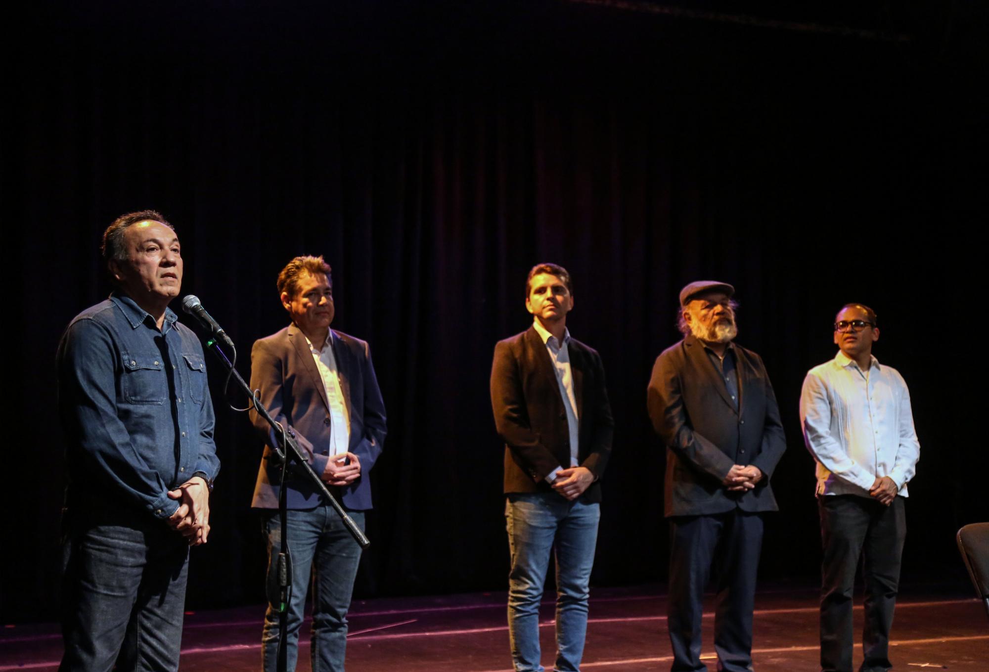 $!Autoridades durante la inauguración del festival.