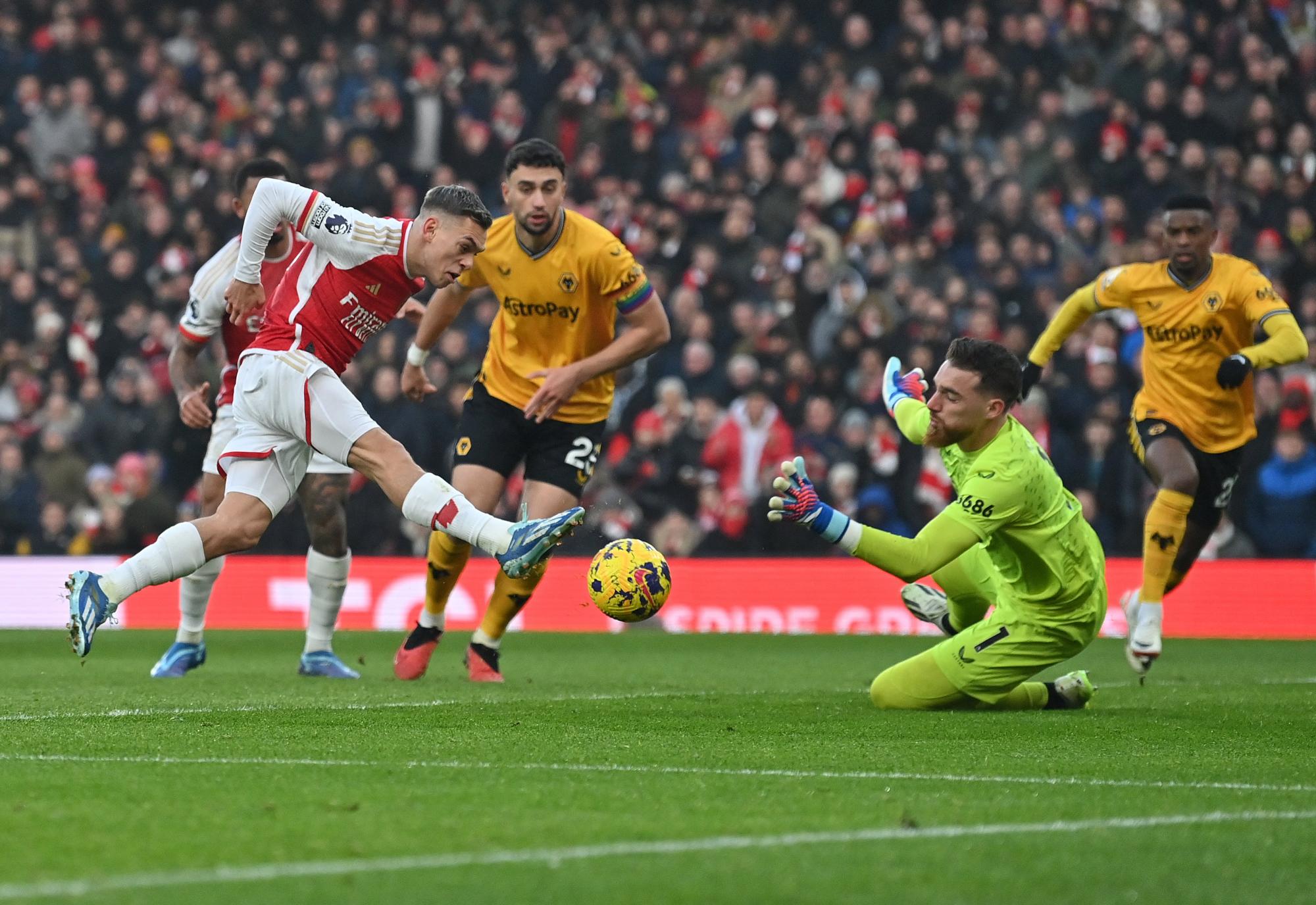 $!Arsenal vence a los Wolves y se afianza en la cima