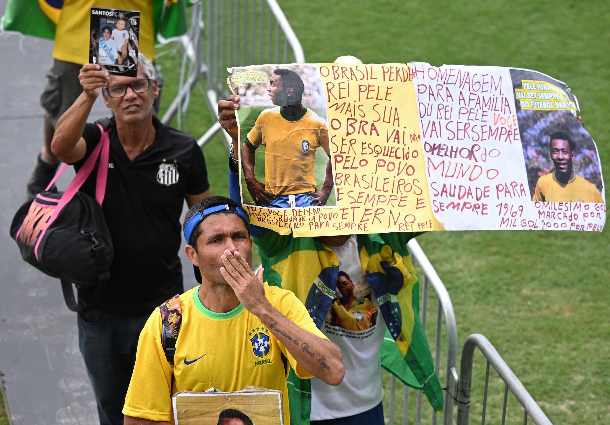 $!Gianni Infantino dice en el velatorio de Pelé que fue ‘único’