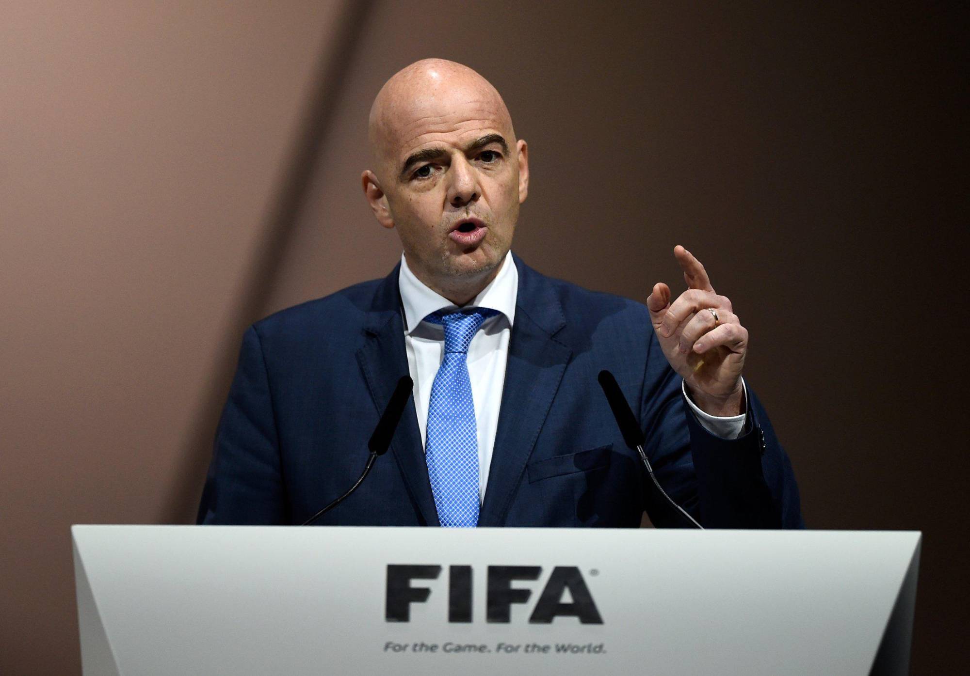$!UEFA prepara denuncia penal contra Gianni Infantino en Suiza por presunta mala gestión financiera