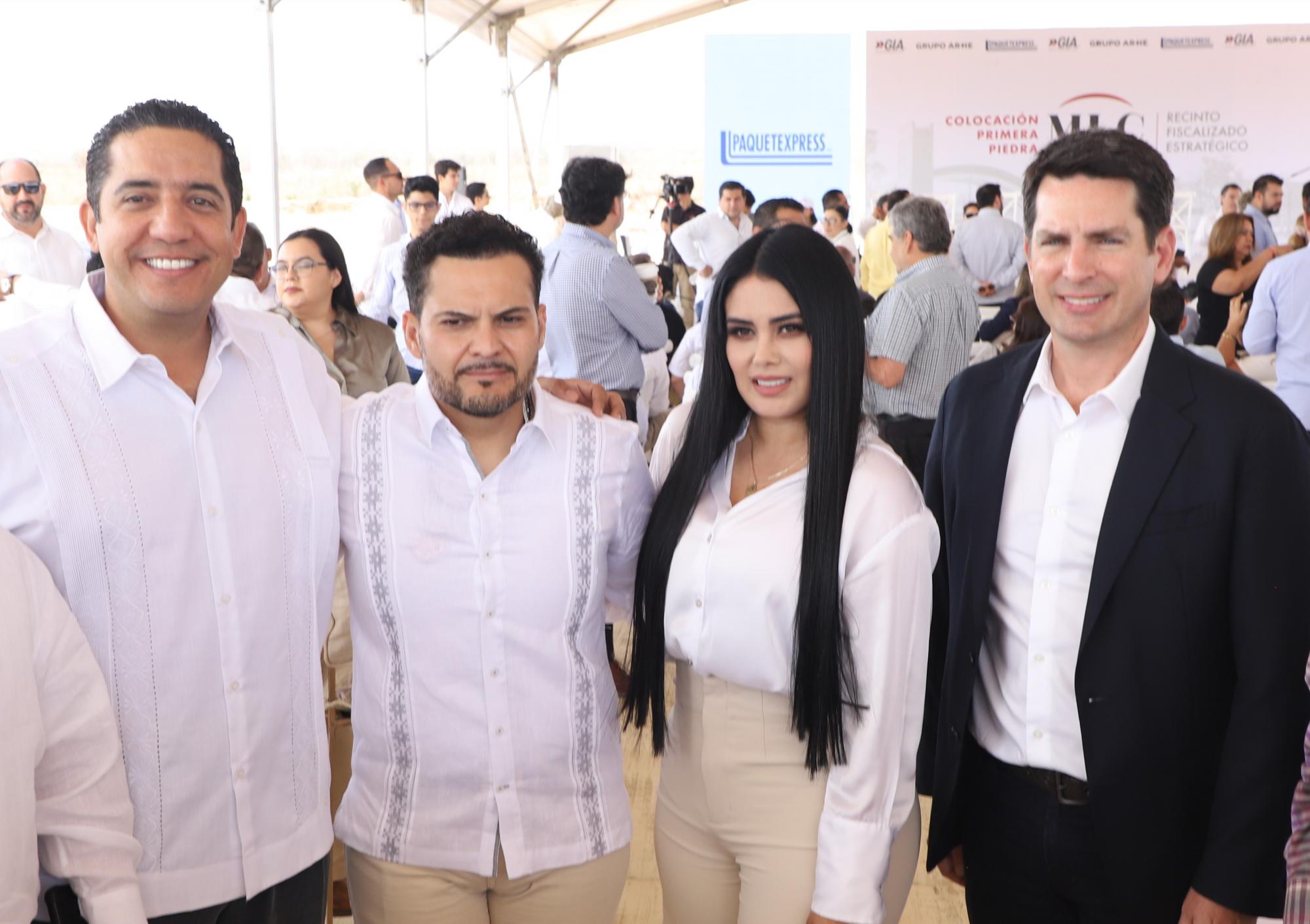 $!Jesús Valdez, Juan José Arellano, la Alcaldesa de Elota, Ana Karen Val Medina y Javier Gaxiola.