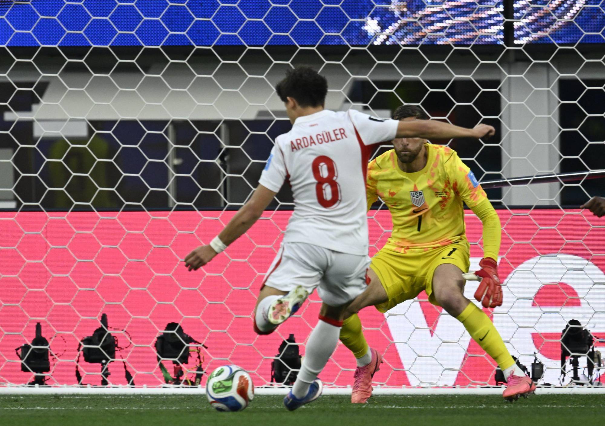 $!Estados Unidos avanza como líder pese a caer ante Turquía; Zendejas debuta en el Mundial