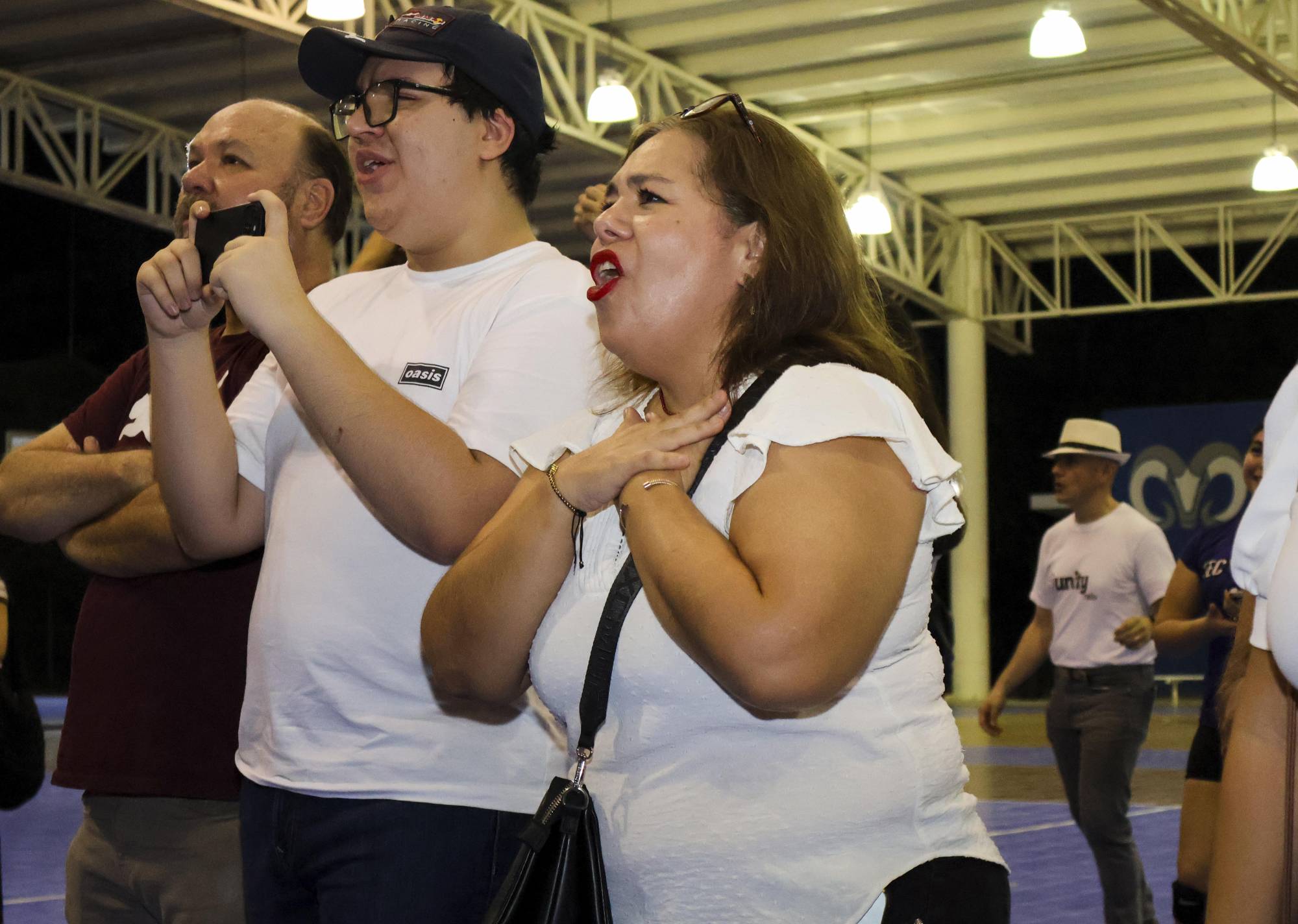 $!Los asistentes bailaron y cantaron cada uno de los temas.