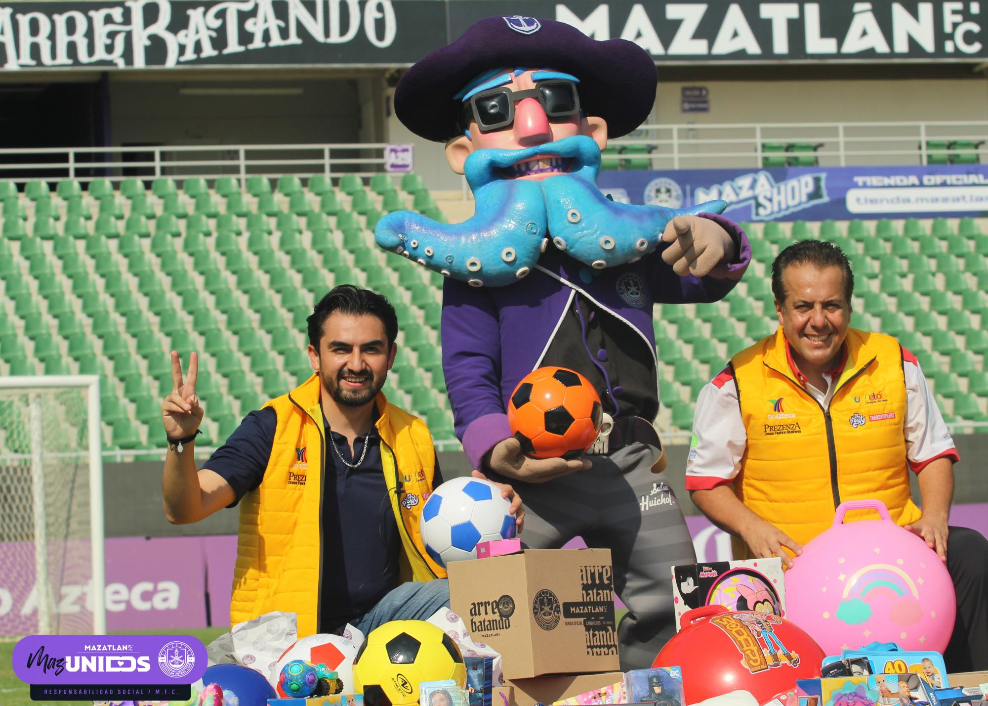 $!Mazatlán FC realiza donación al ‘Juguetón’