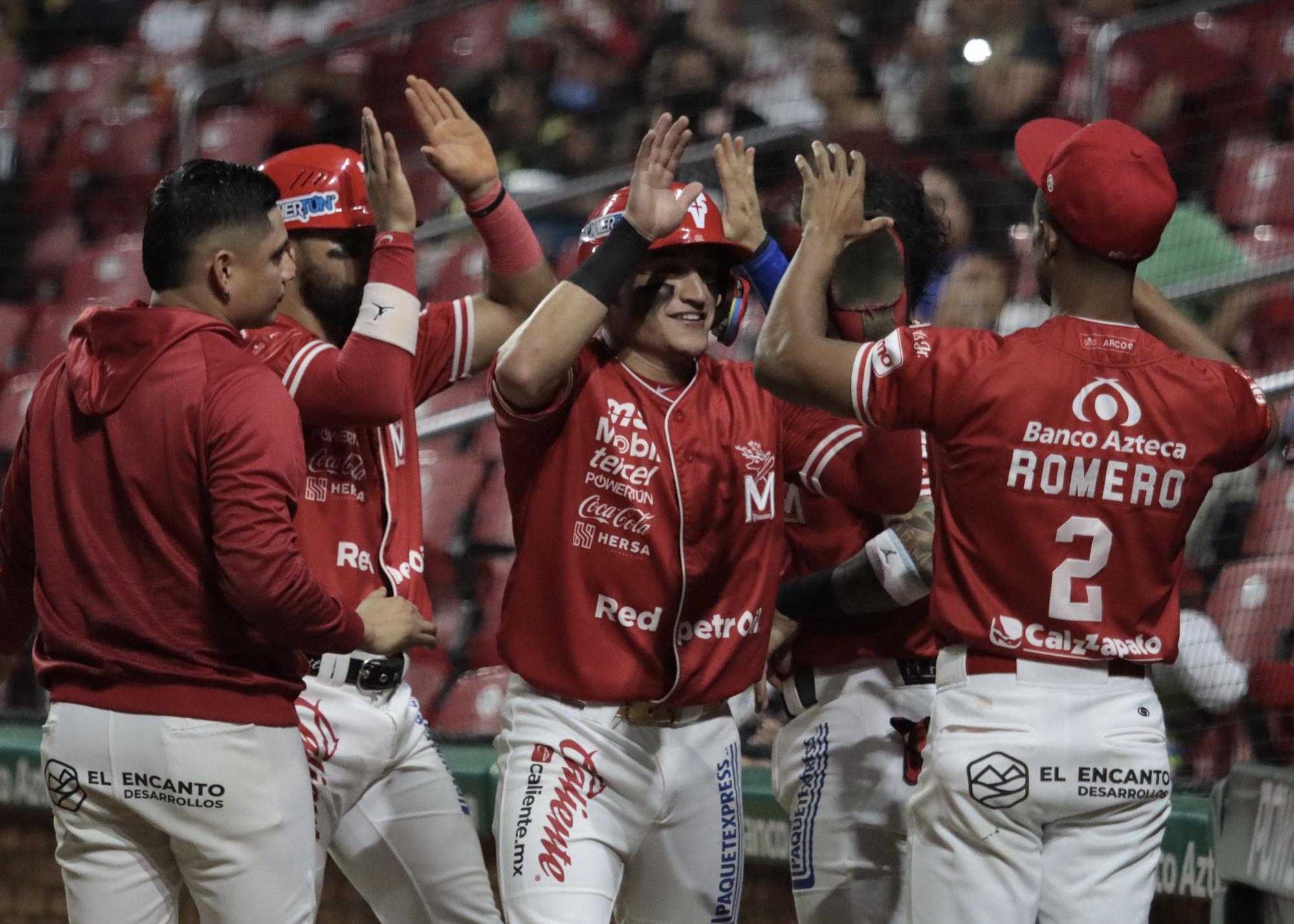 $!Pitcheo y bateo oportuno llevan a Venados a ganar serie ante Mayos