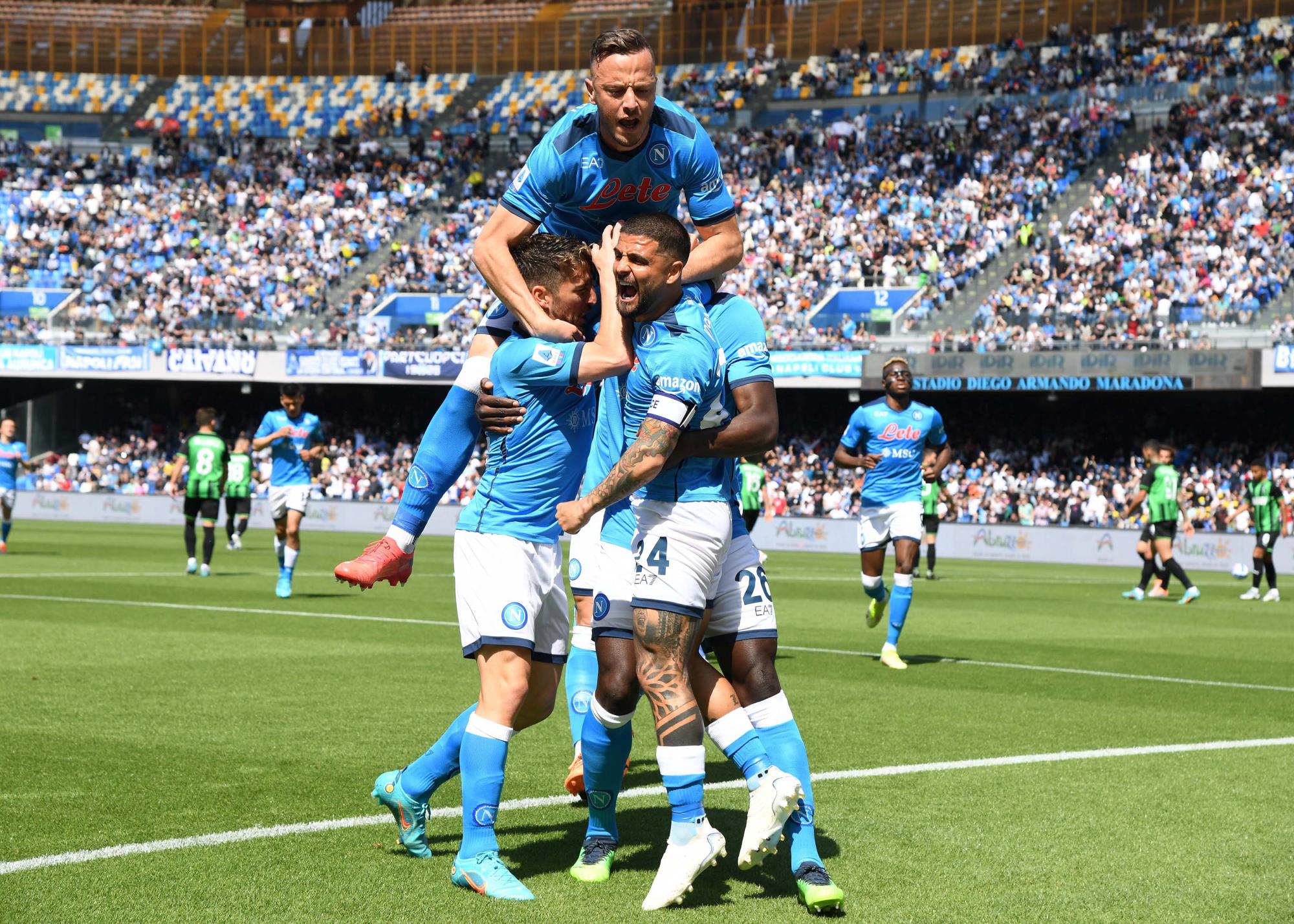 $!Chucky Lozano anota en goleada del Napoli al Sassuolo