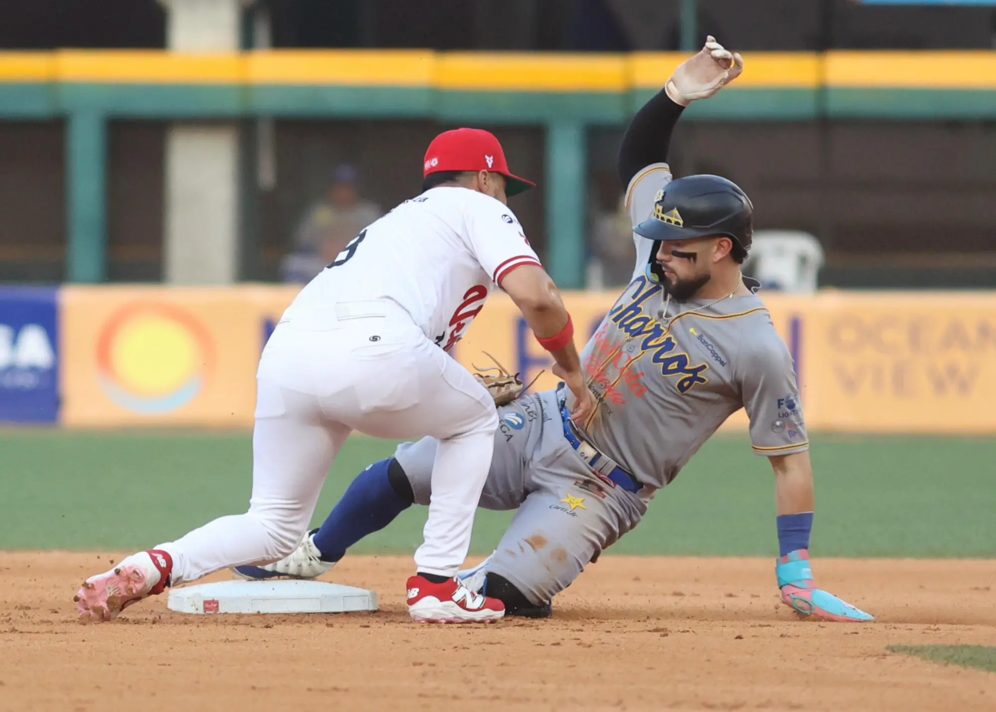 $!Venados de Mazatlán remonta a Charros de Jalisco y empareja la serie en el Teodoro Mariscal