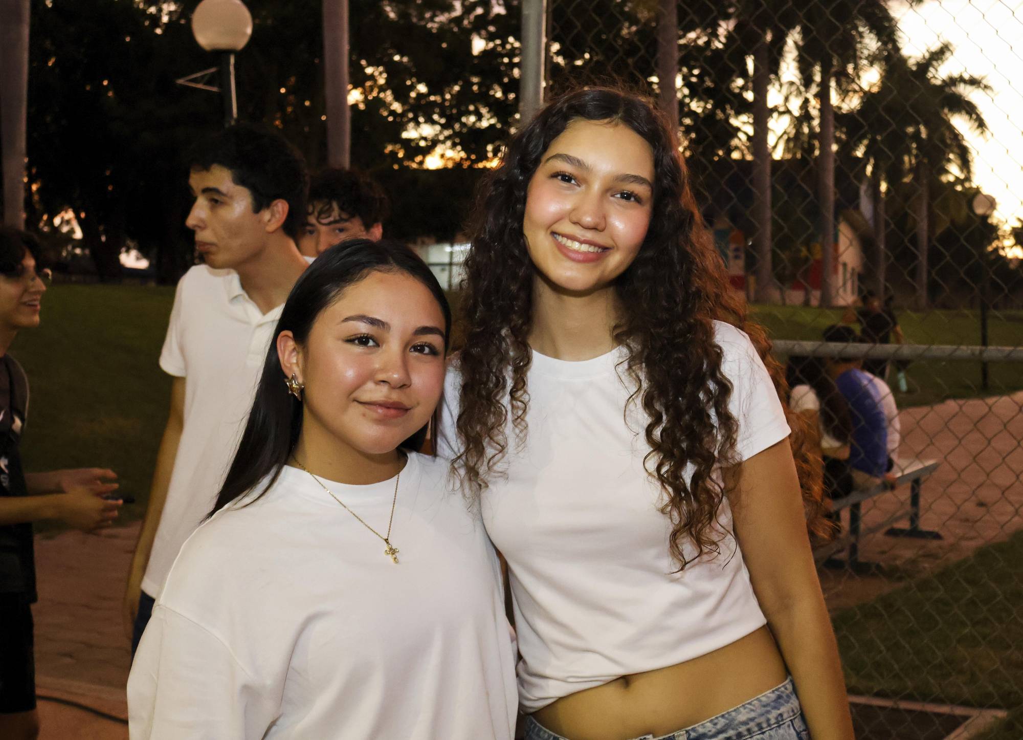 $!Gabriela Meléndrez Alarcón y Karime González.