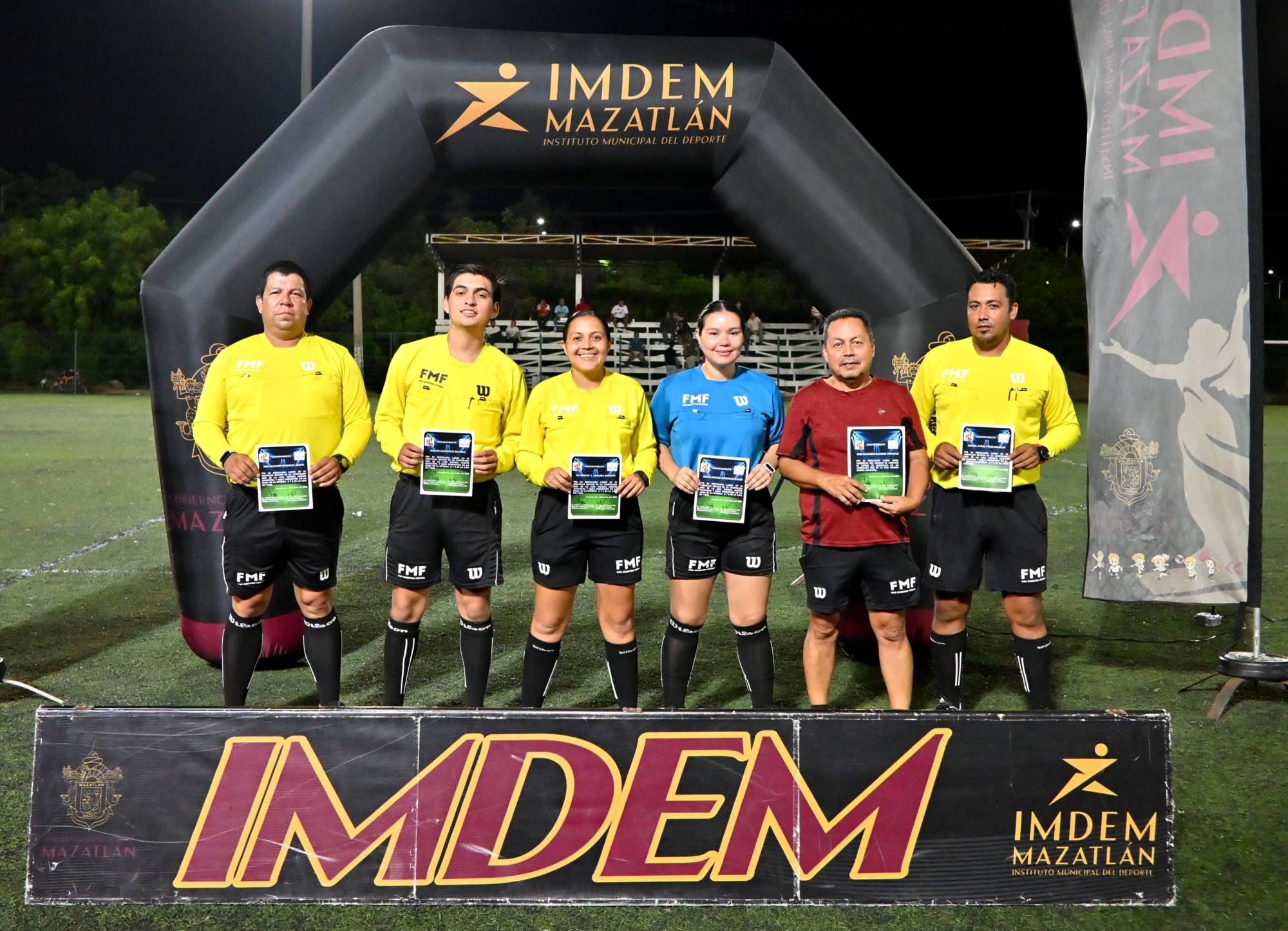 $!Alza La Puntilla el trofeo de campeón, en la Golden Máster 2024-2025