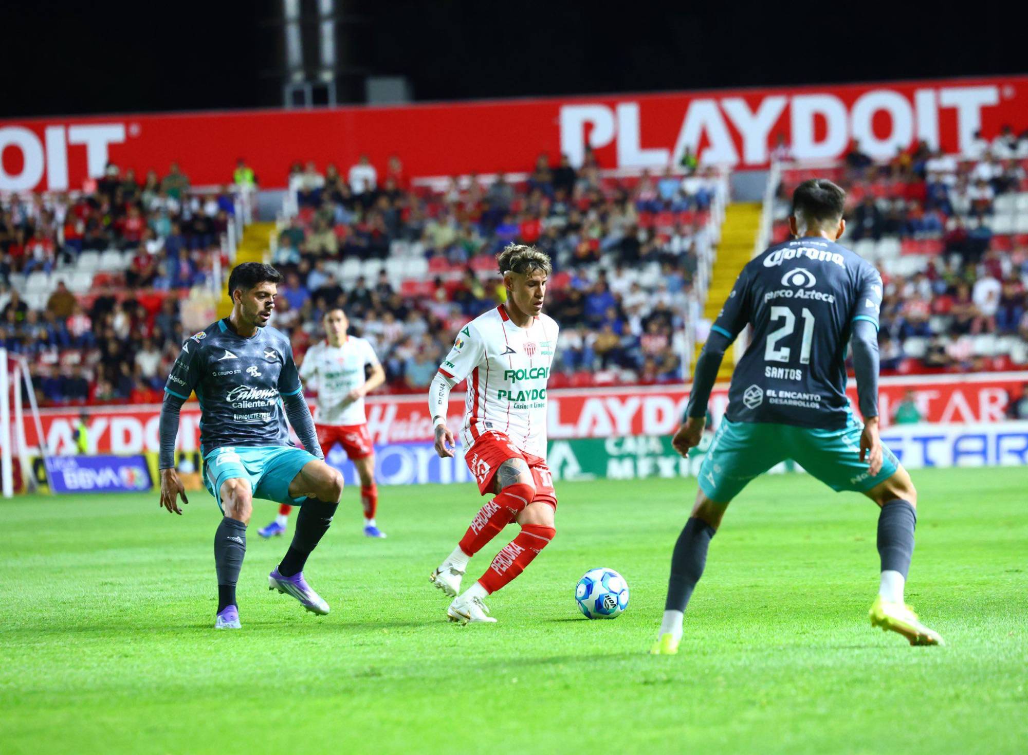 $!Mazatlán cae ante Necaxa y se complica en la recta final del torneo