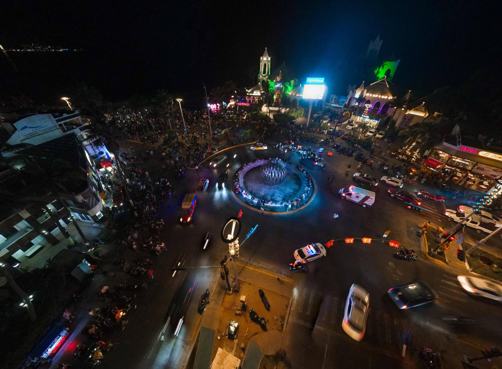 $!Bikers continúan la fiesta en Mazatlán para despedir la Semana de la Moto