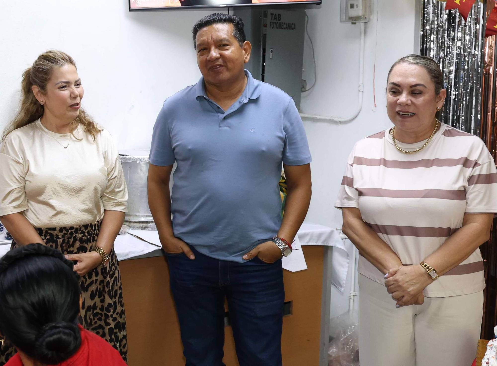 $!Adán Valdovines Carrillo expresó unas palabras de agradecimiento a los presentes.