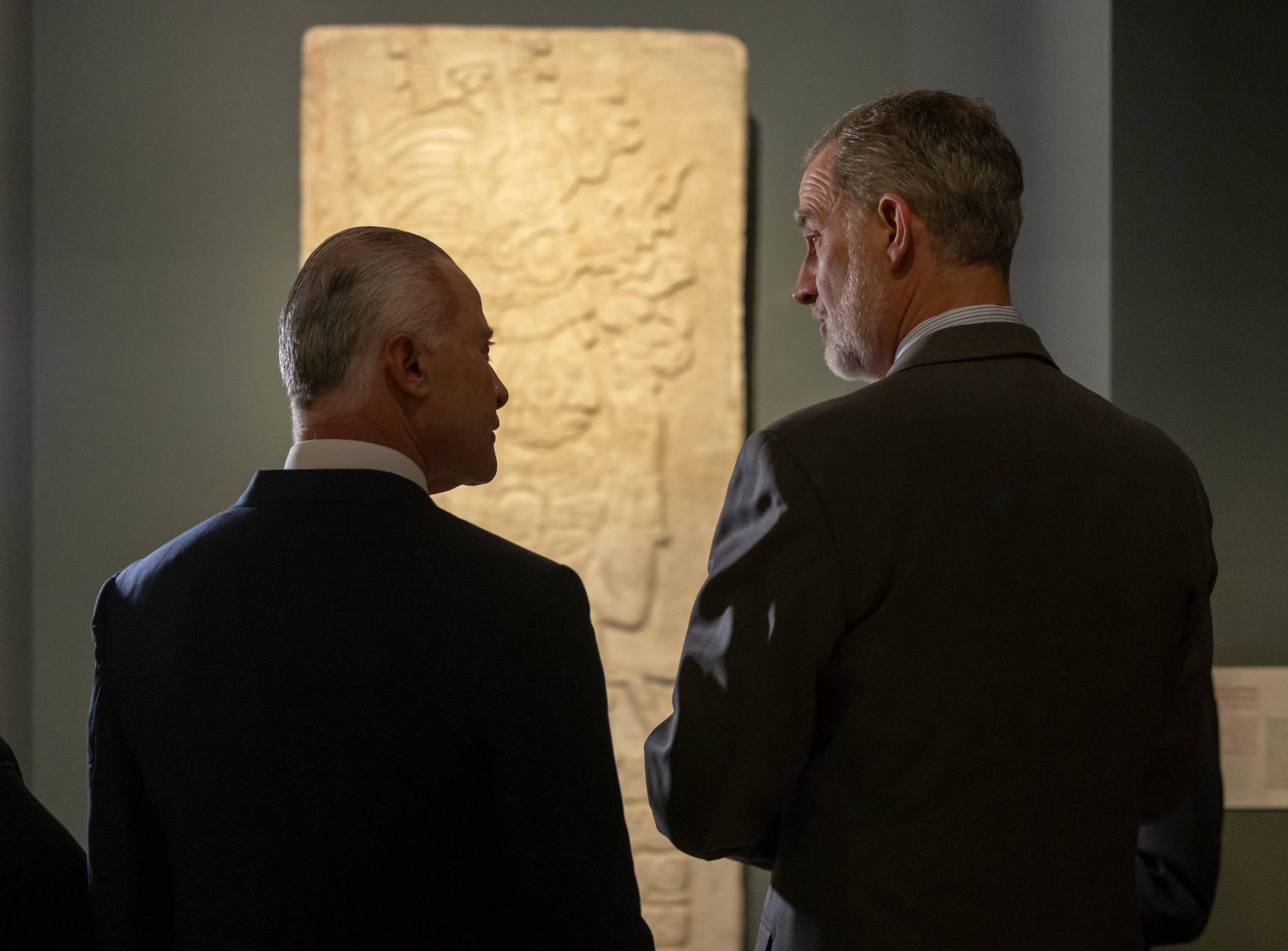 $!Recorre el Rey de España exposición del México prehispánico; reconoce controversias y abusos