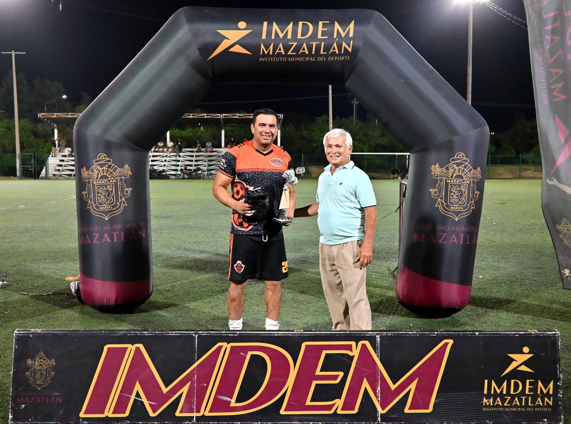 $!¡Bicampeones! Servigrúas vence a Tuna Supply en la final de la Liga Máster Municipal de Futbol